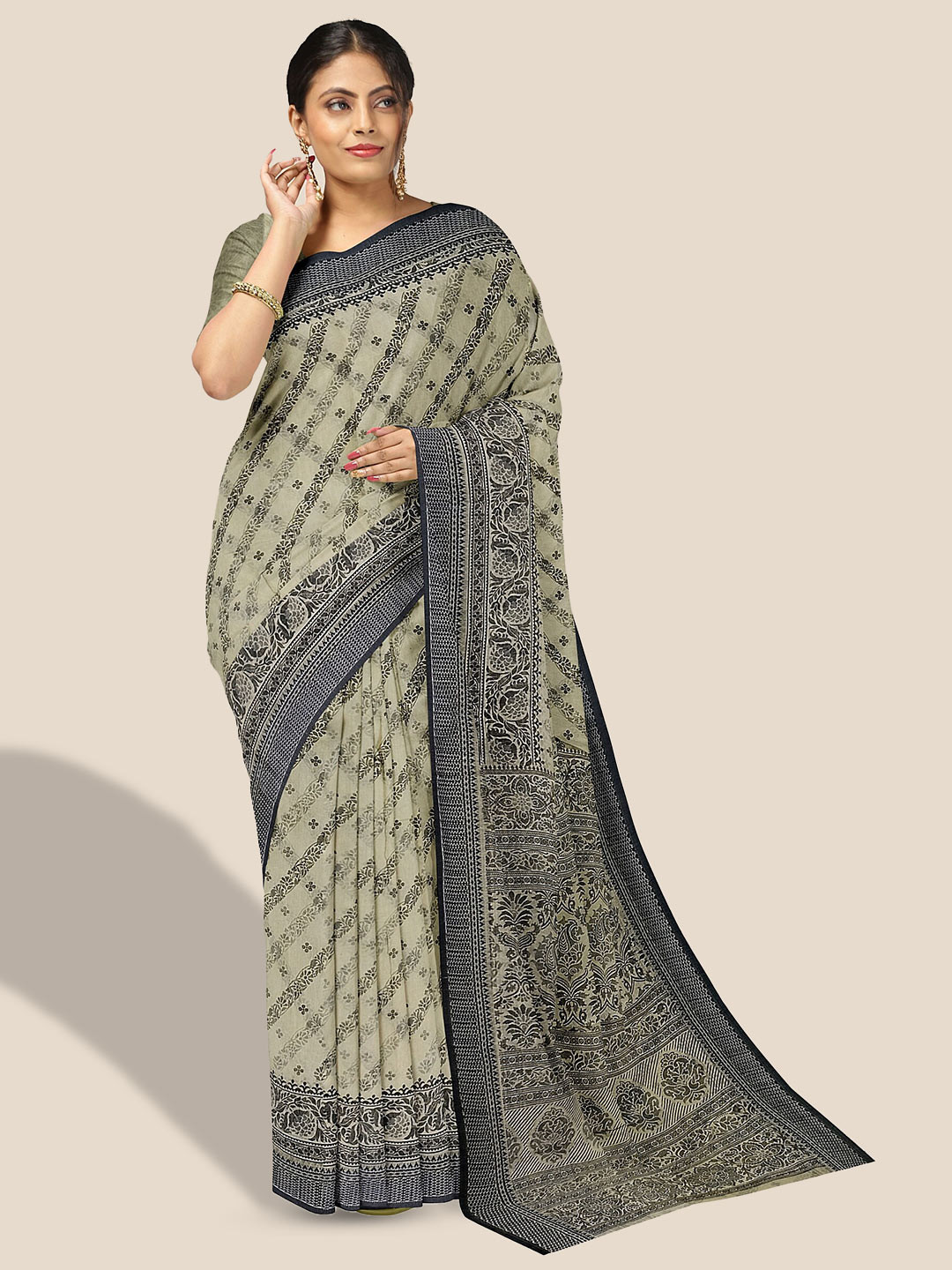 

The Chennai Silks Floral Printed Pure Cotton Saree, Beige