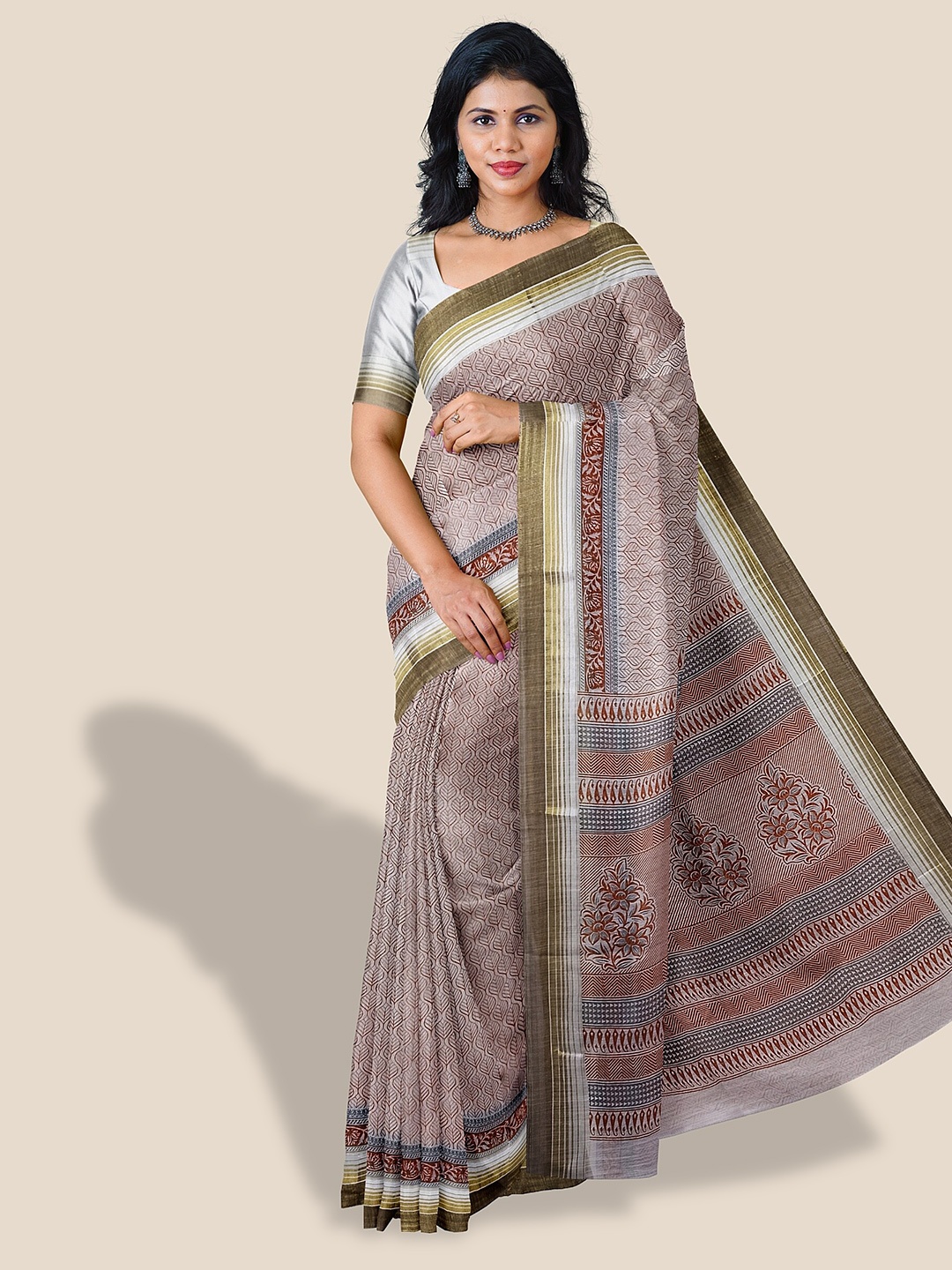 

The Chennai Silks Ethnic Motif Printed Pure Cotton Saree, Off white