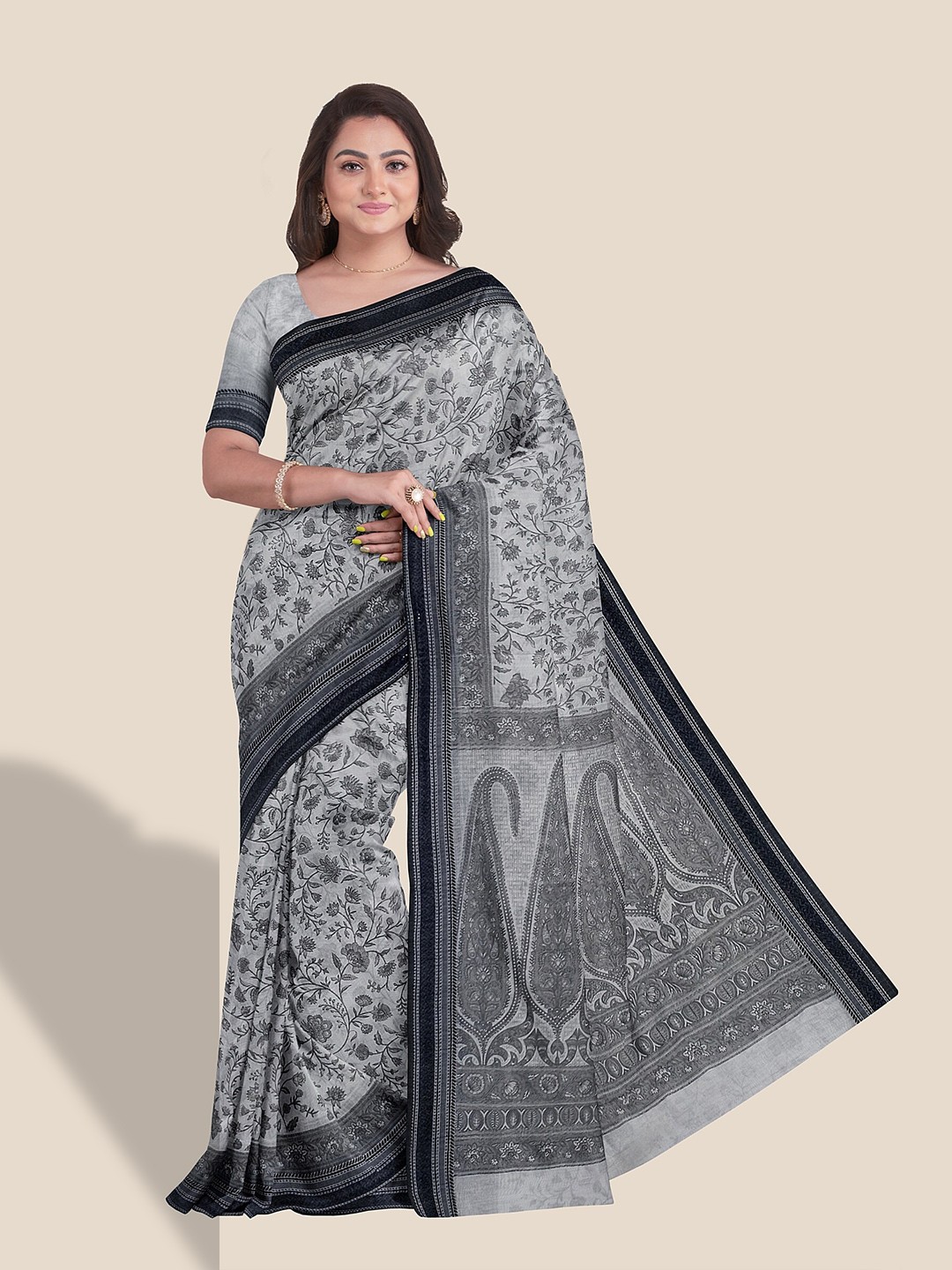 

The Chennai Silks Floral Printed Pure Cotton Saree, Grey