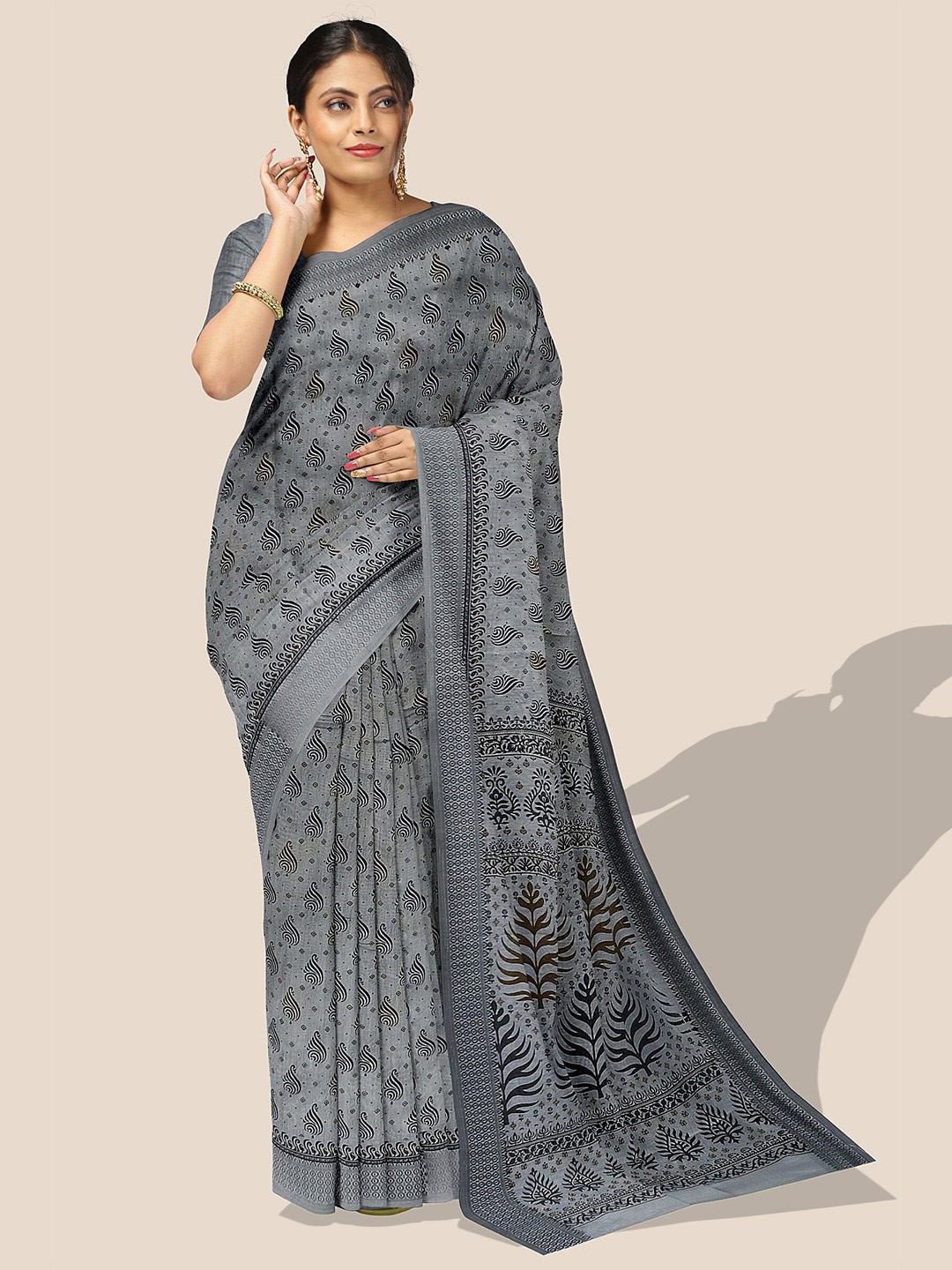 

The Chennai Silks Floral Printed Pure Cotton Saree, Grey