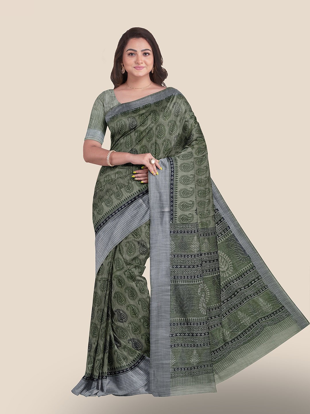 

The Chennai Silks Paisley Printed Pure Cotton Saree, Green