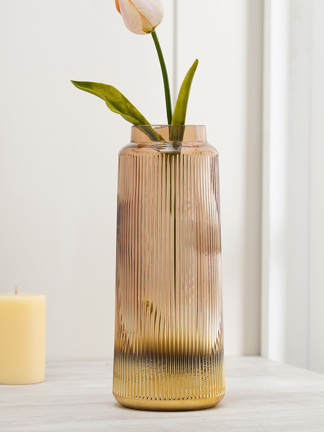 

Pure Home and Living Brown Ribbed Glass Flower Vase