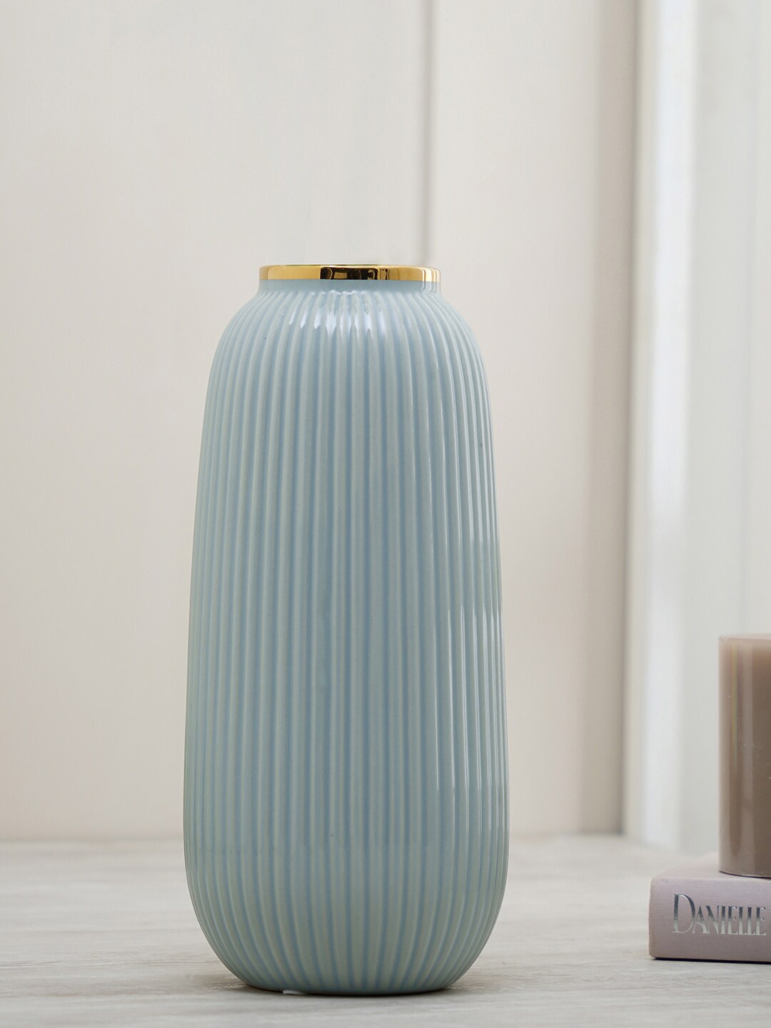 

Pure Home and Living Blue Ribbed Ceramic Flower Vase