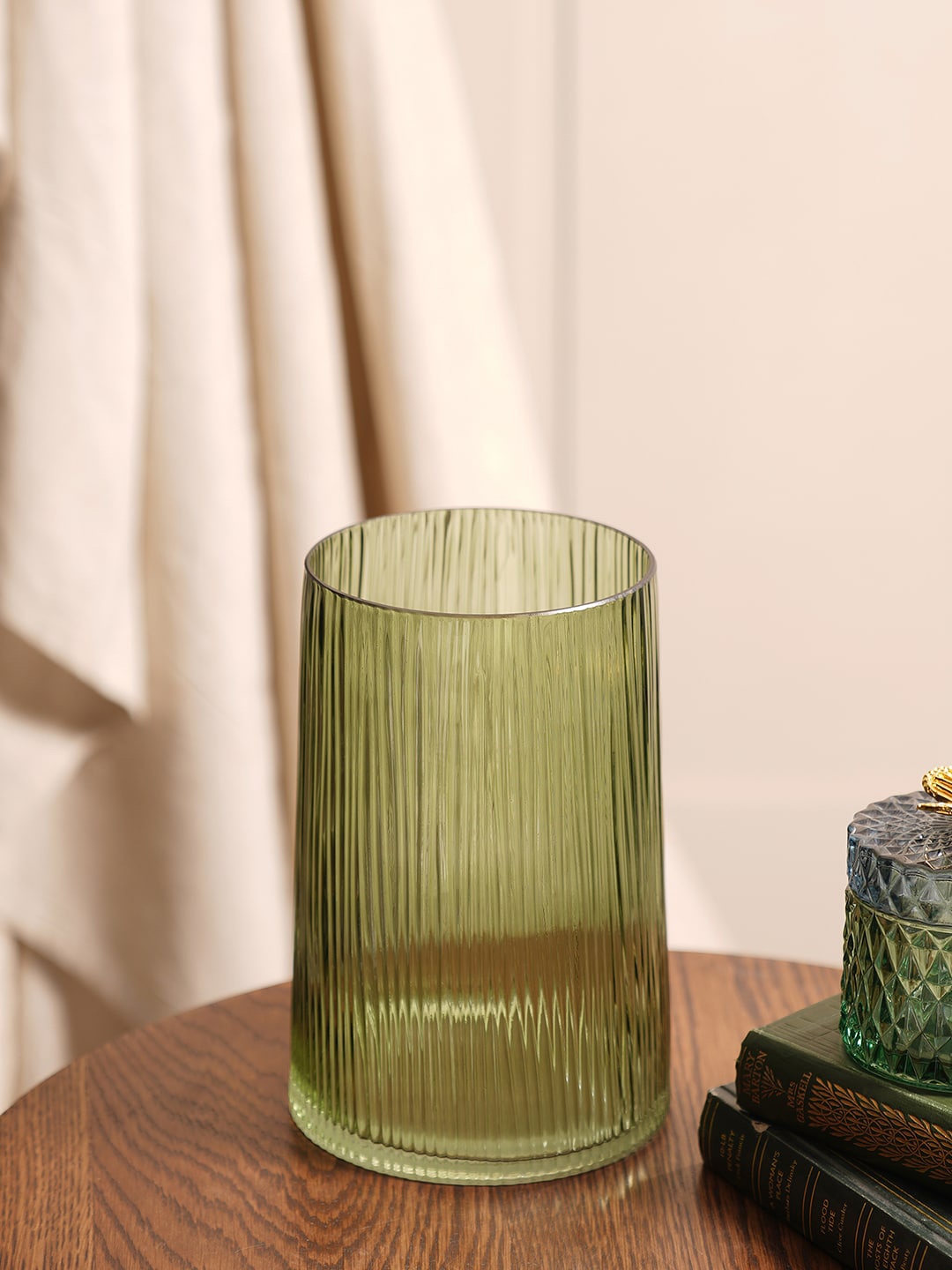 

Pure Home and Living Green Ribbed Textured Cylindrical Glass Vase