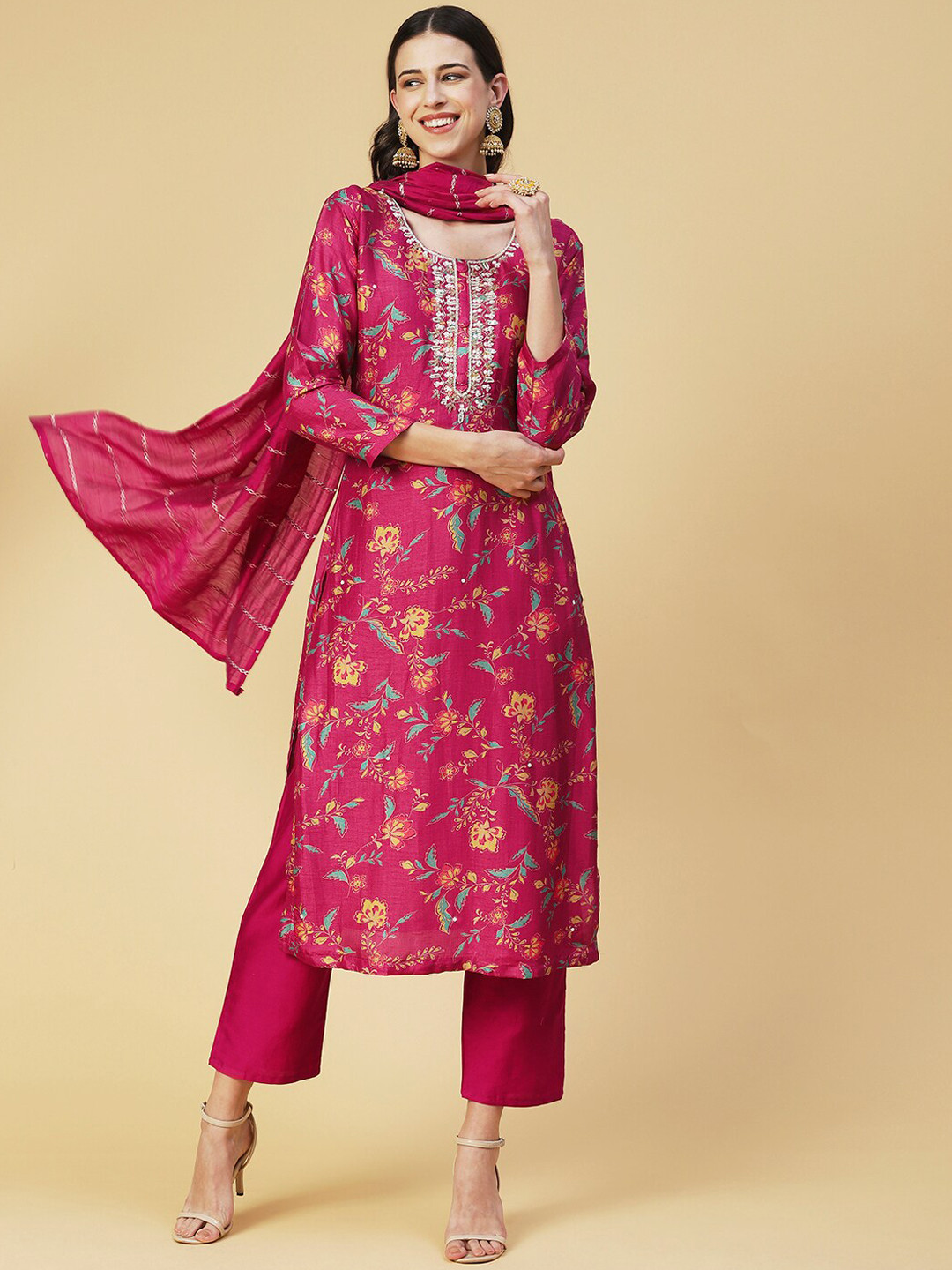 

FASHOR Floral Embroidered Sequinned Kurta With Trousers & Dupatta, Magenta
