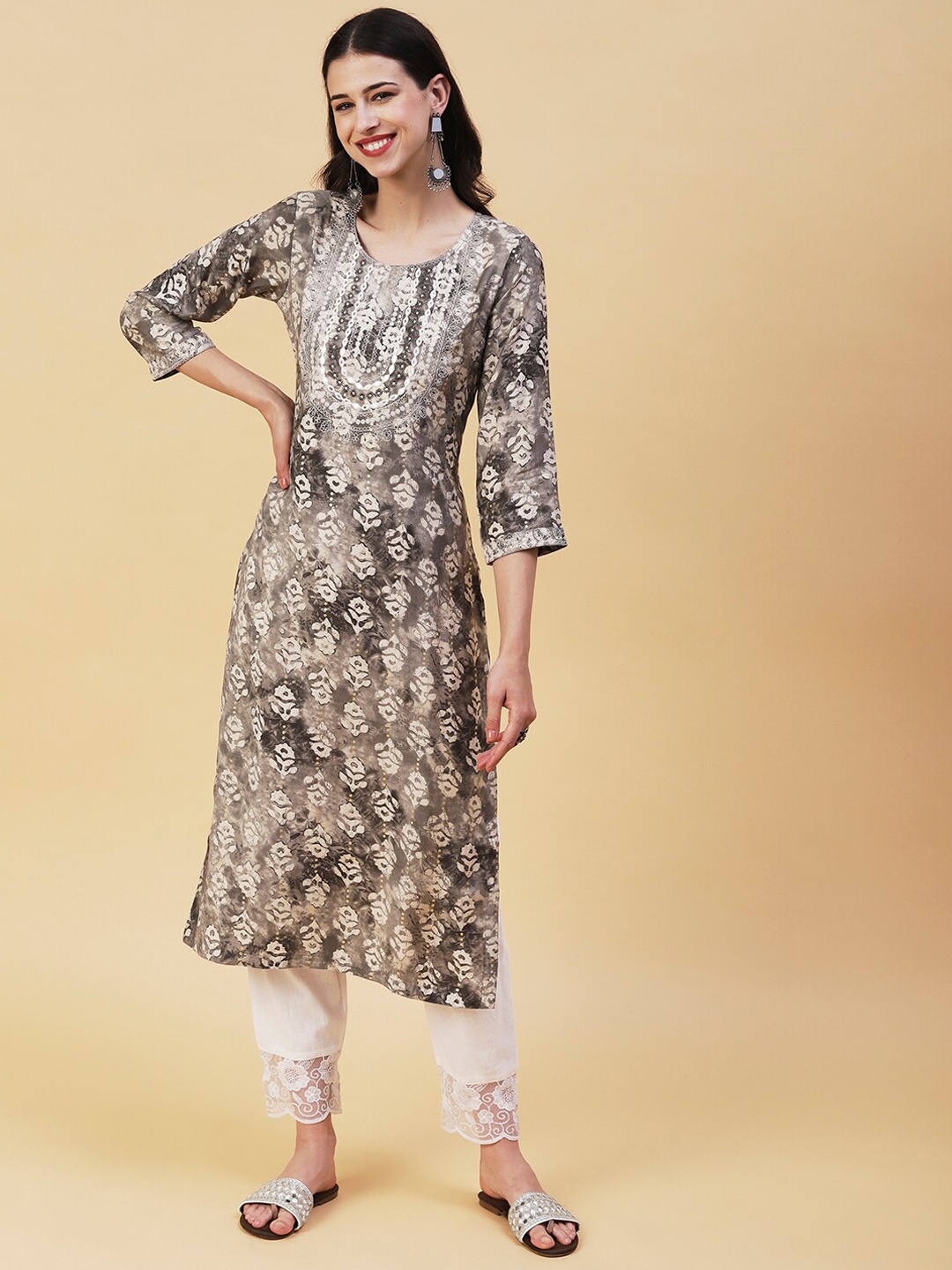 

FASHOR Batik Printed Embroidered Straight Kurta, Grey