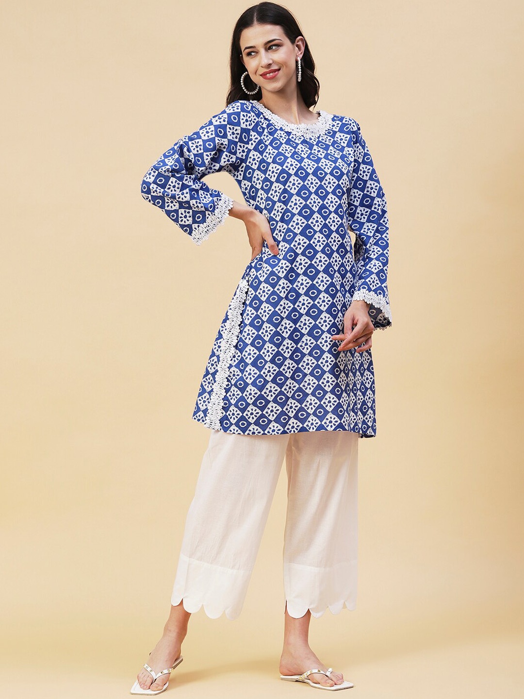 

FASHOR Ethnic Motifs Printed Pure Cotton Kurta With Trousers, Blue