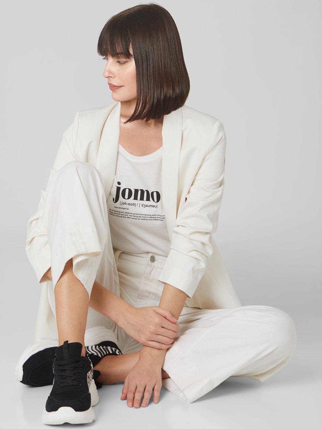 

Vero Moda Typography Printed Cotton T-shirt, White