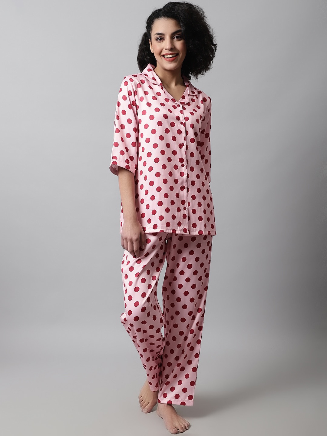 

Kanvin Polka Dots Printed Satin Night Suit, Pink