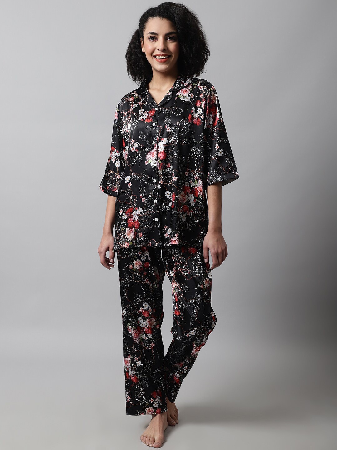 

Kanvin Floral Printed Satin Night Suit, Black