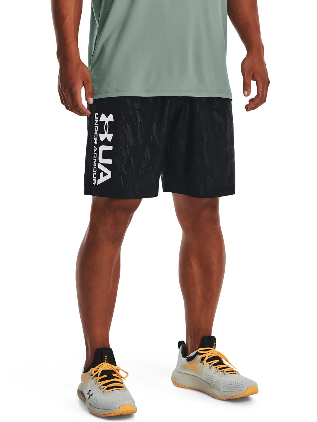 

UNDER ARMOUR Men Brand Logo Printed Loose Fit Low-Rise Training or Gym Sports Shorts, Black