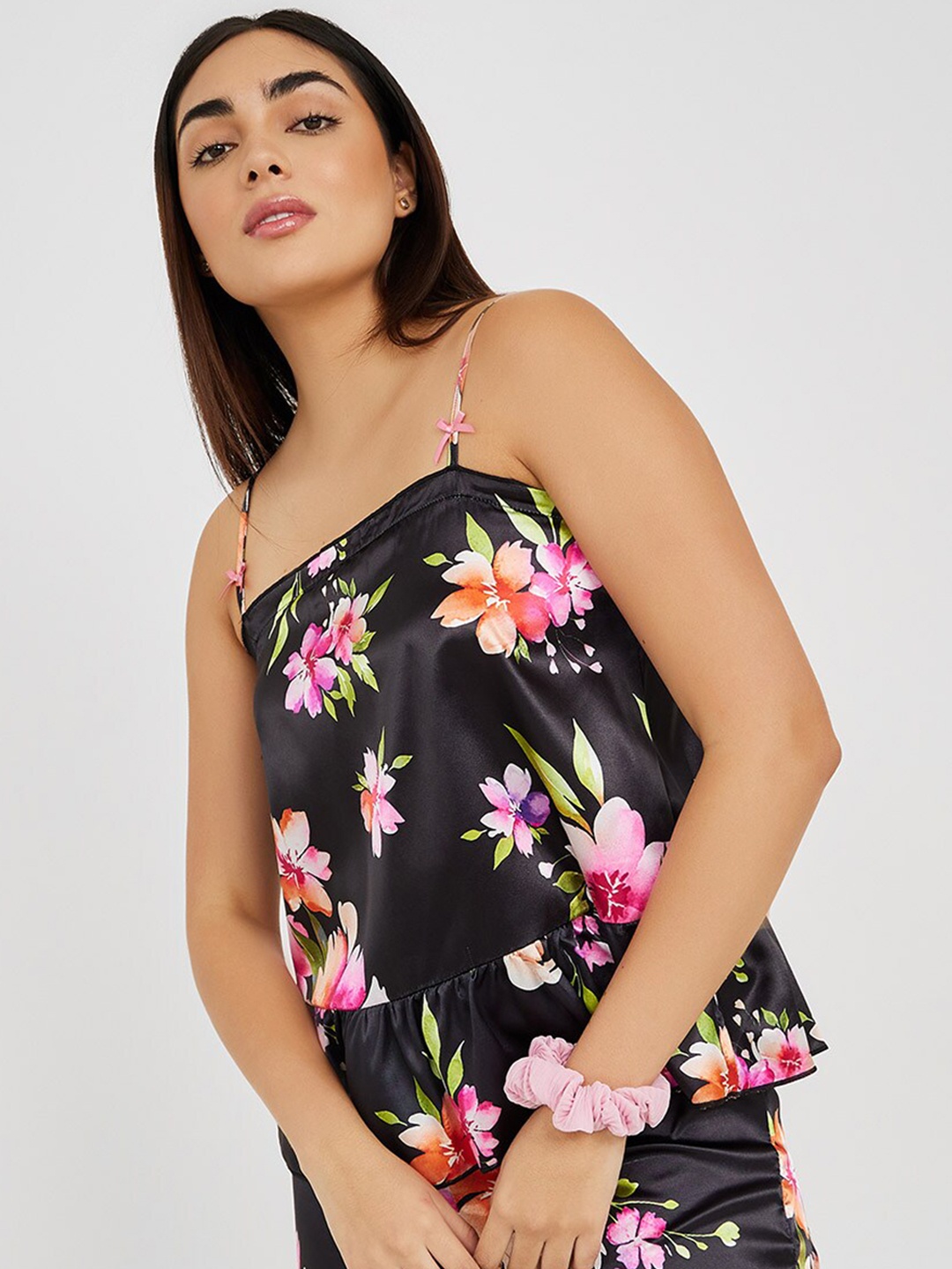

Styli Women Floral Printed Night suit, Black