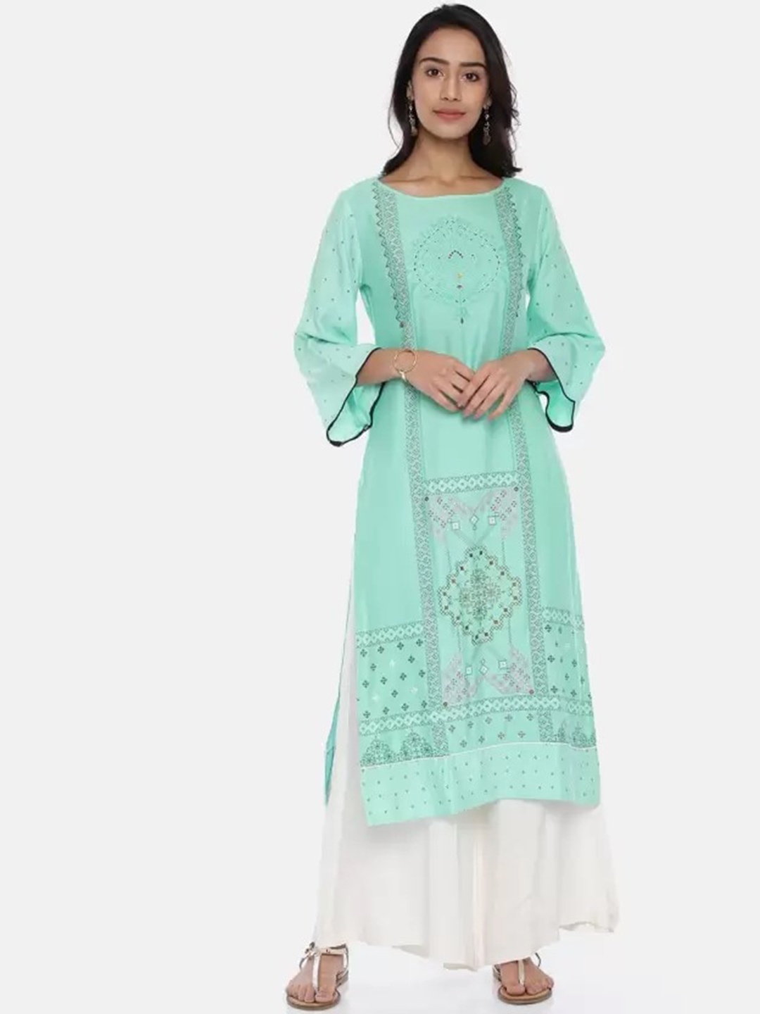 

Span Ethnic Motifs Printed Flared Sleeves Kurta, Green