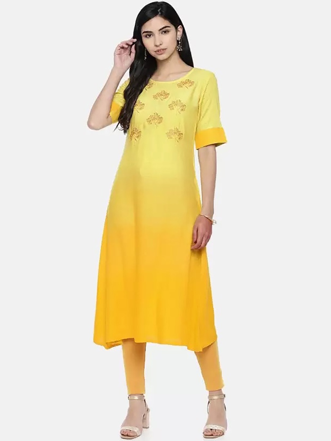 

Span Floral Embroidered A-Line Kurta, Yellow