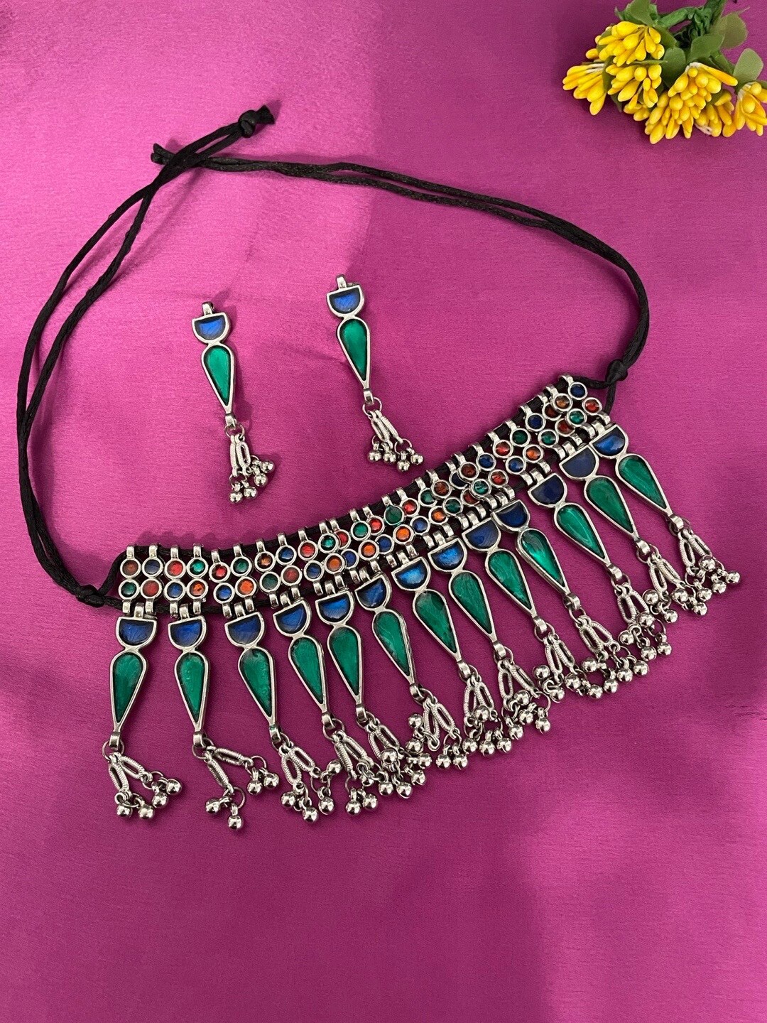 

Digital Dress Room Oxidized Silver-Plated Stone-Studded & Beaded Jewellery Set