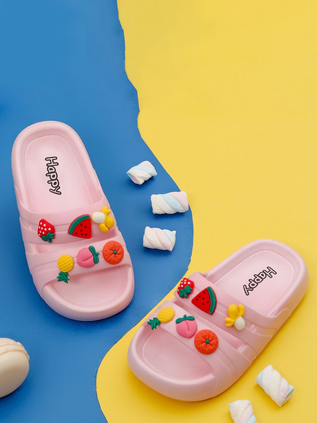 

Yellow Bee Girls Strawberry Embellished Sliders, Peach