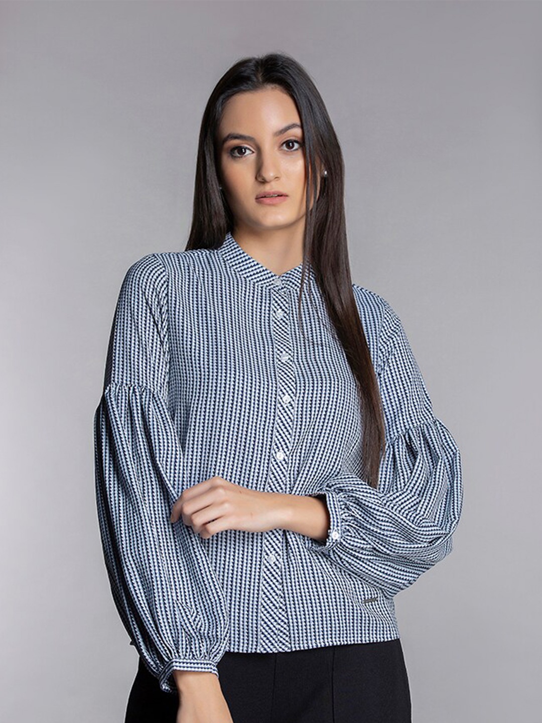 

MKOAL Vertical Stripes Striped Mandarin Collar Crepe Shirt Style Top, Grey