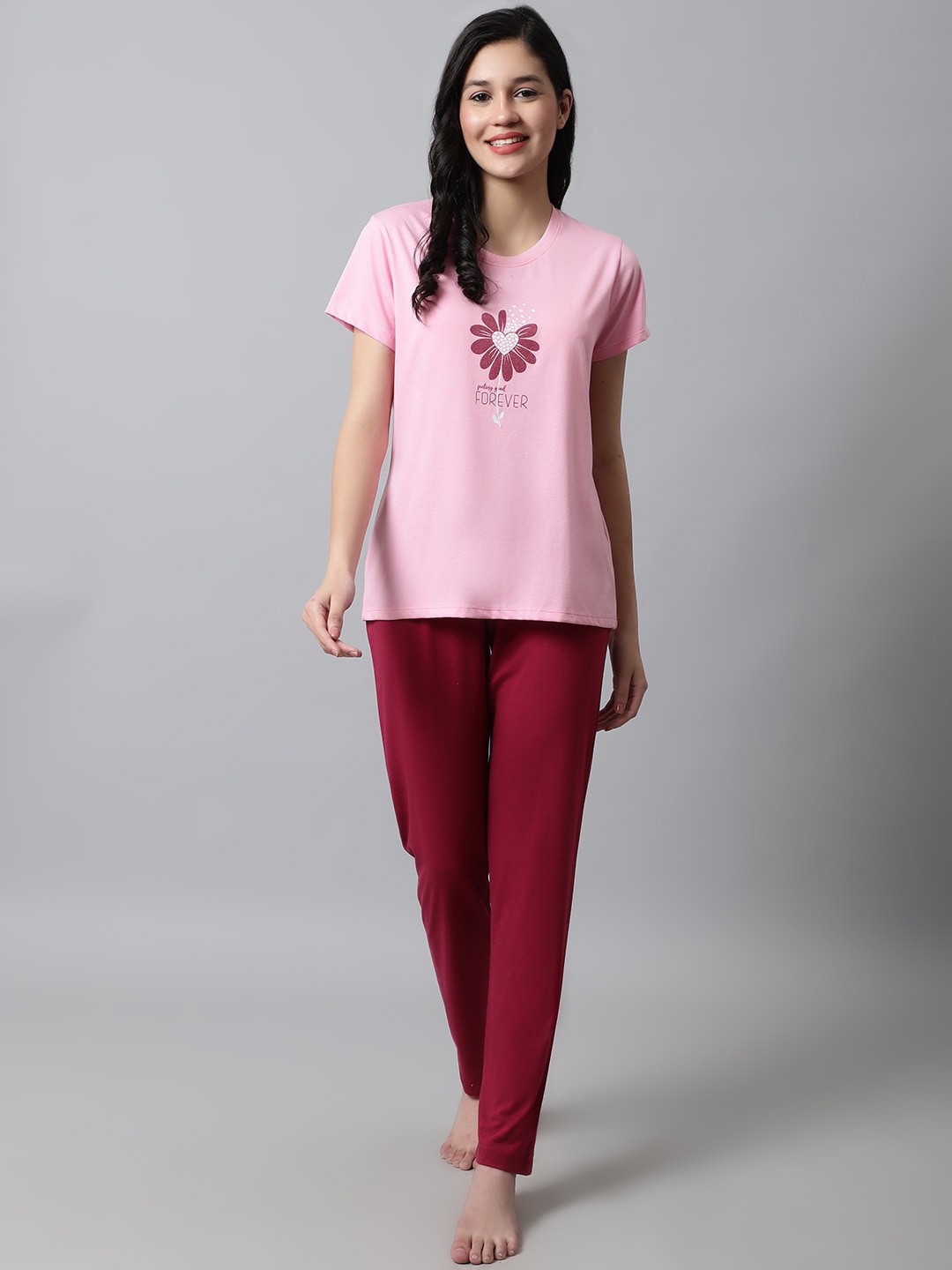 

Kanvin Graphic Printed Night Suit, Pink
