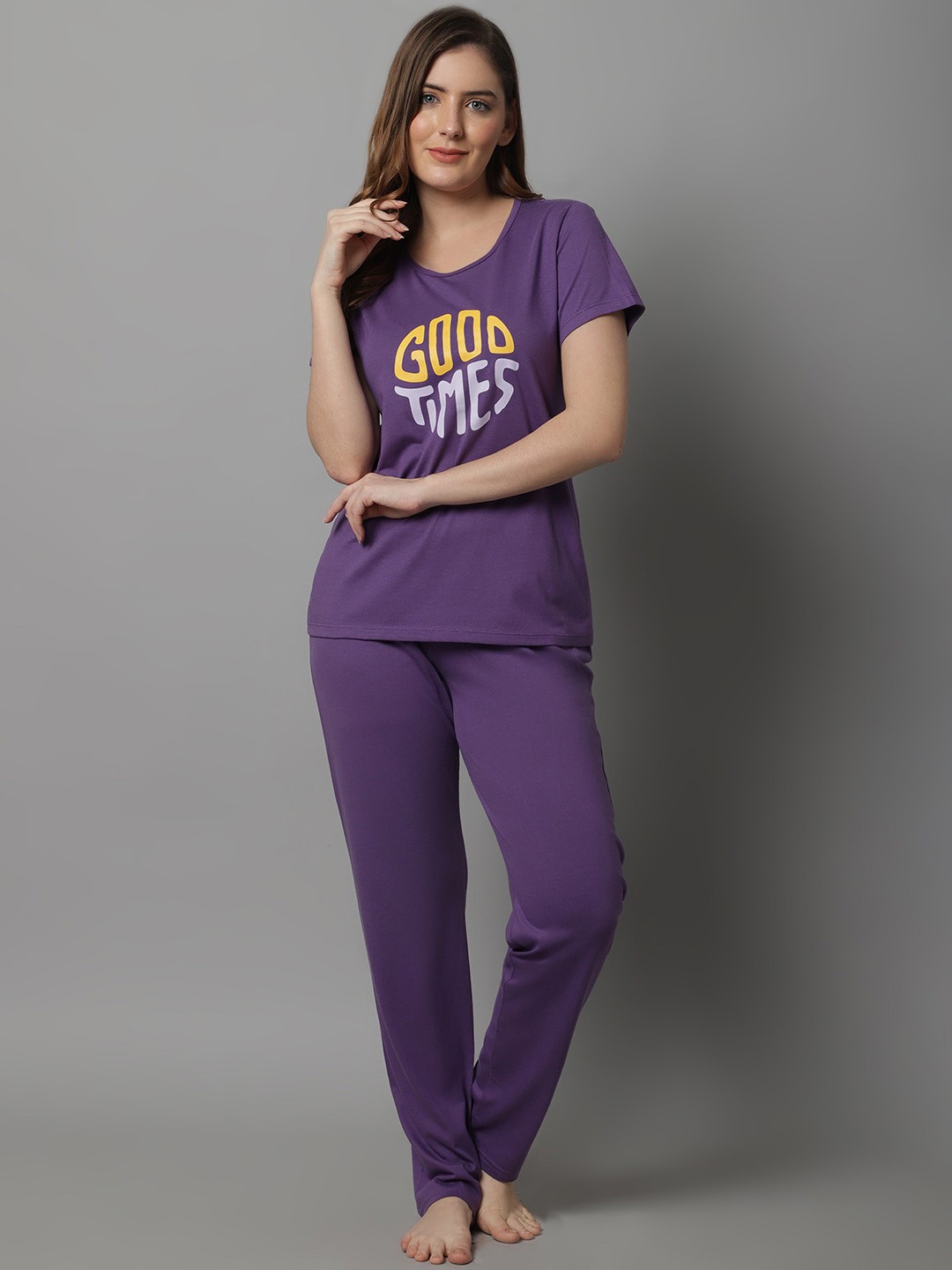 

Kanvin Typography Printed Night Suit, Violet
