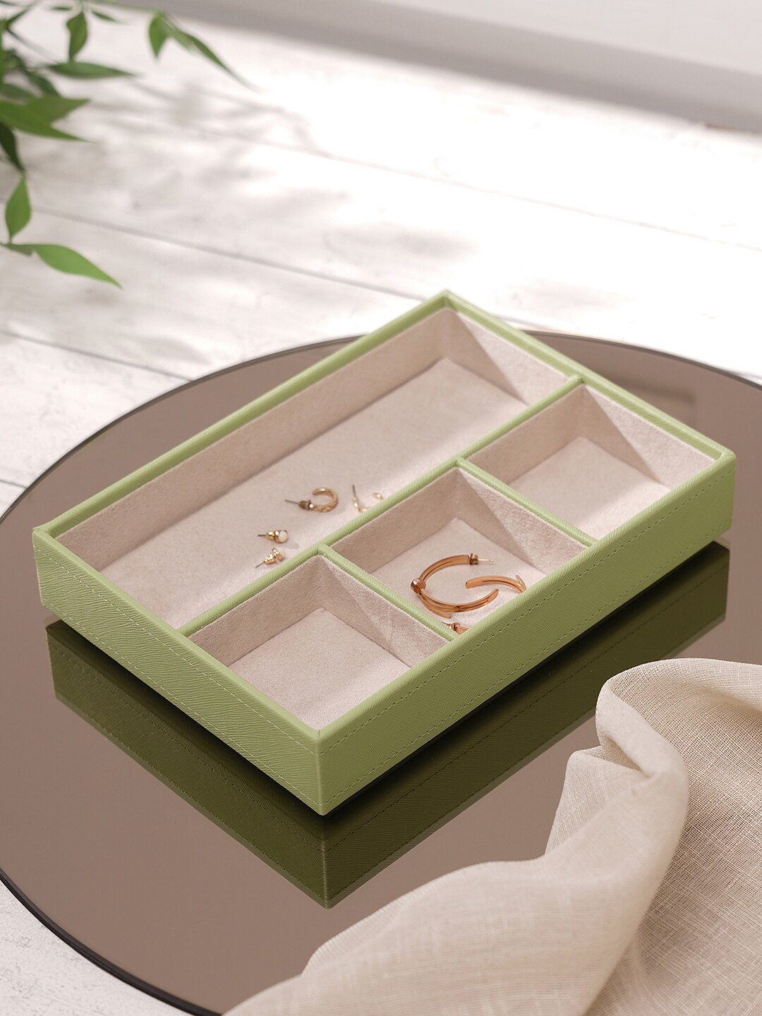 

Pure Home and Living Green Four Part Faux Leather Jewellery Organizer