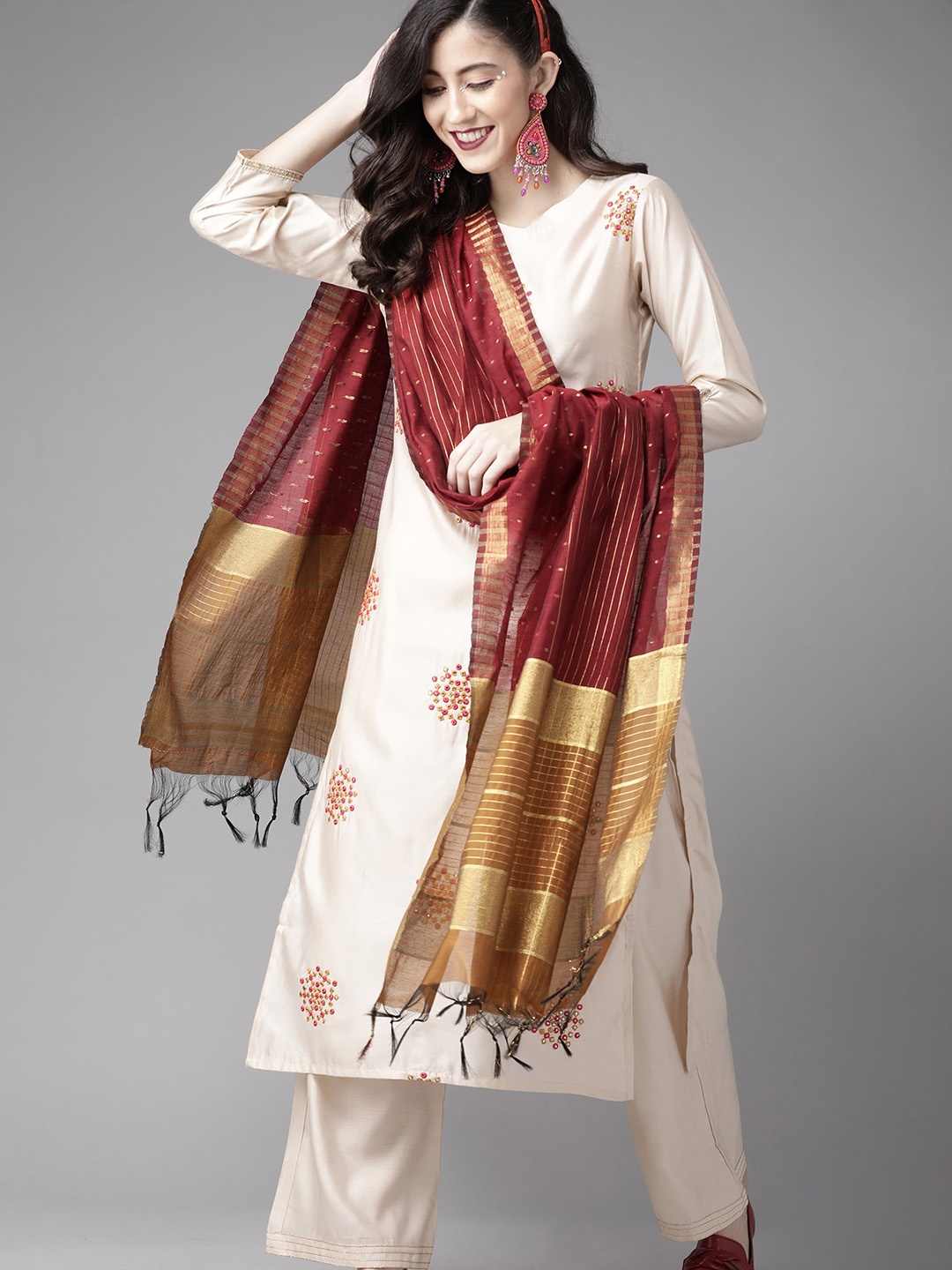 

Indo Era Floral Embroidered Liva Kurta With Trousers & Dupatta, Off white