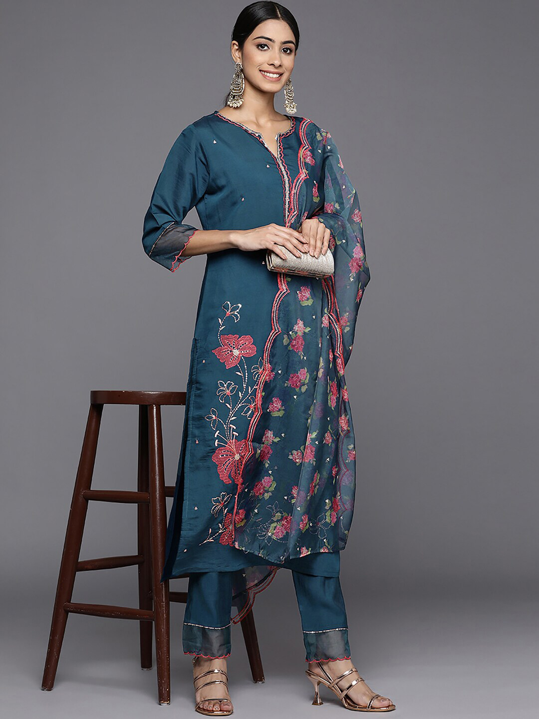 

Indo Era Floral Embroidered Sequinned Kurta With Trousers & Dupatta, Blue