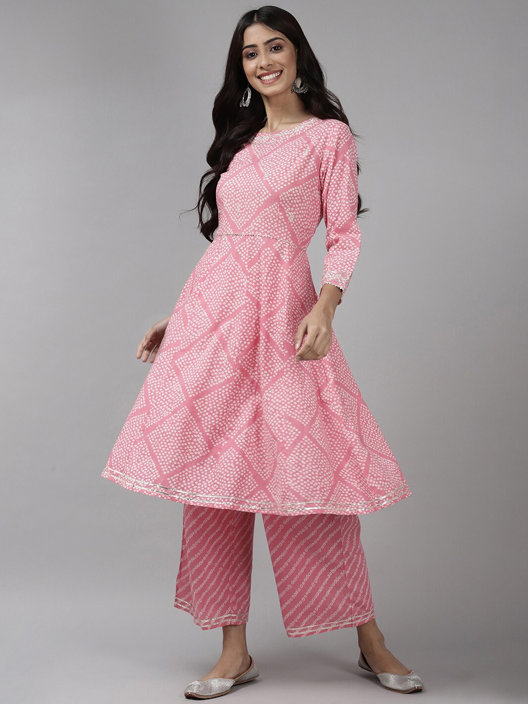

Indo Era Geometric Printed Gotta Patti Kurta with Trousers, Pink