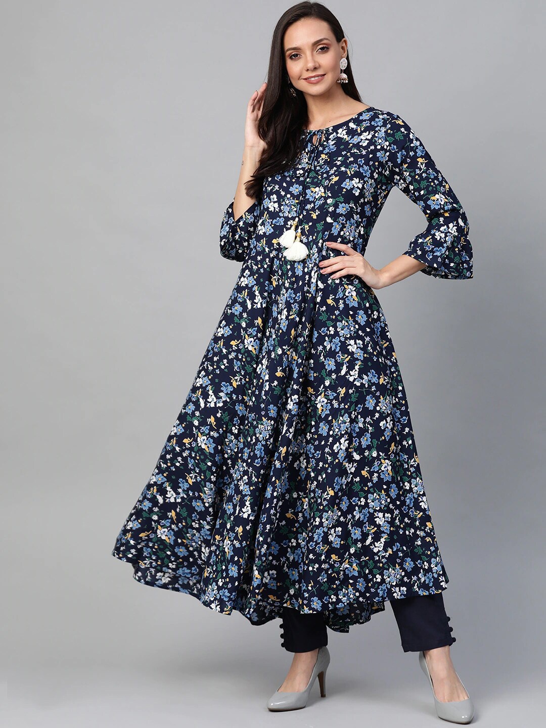 

YASH GALLERY Floral Printed Round Neck Bell Sleeves Anarkali Kurta, Blue