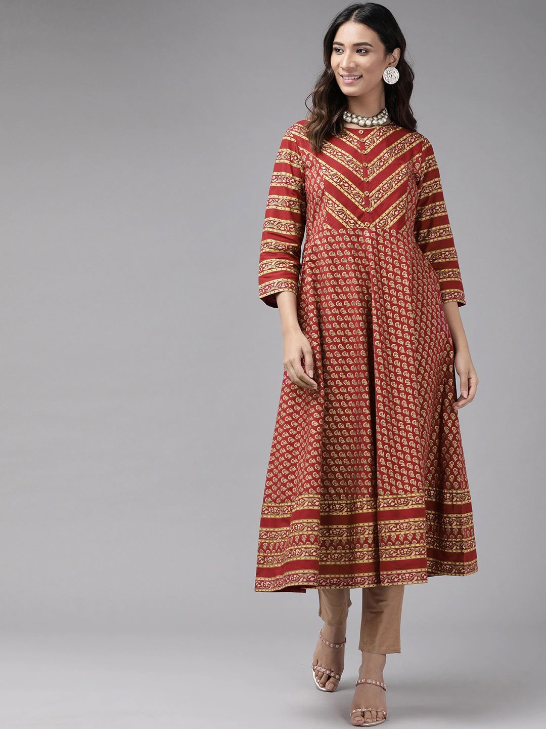 

YASH GALLERY Floral Printed Cotton Anarkali Kurta, Maroon