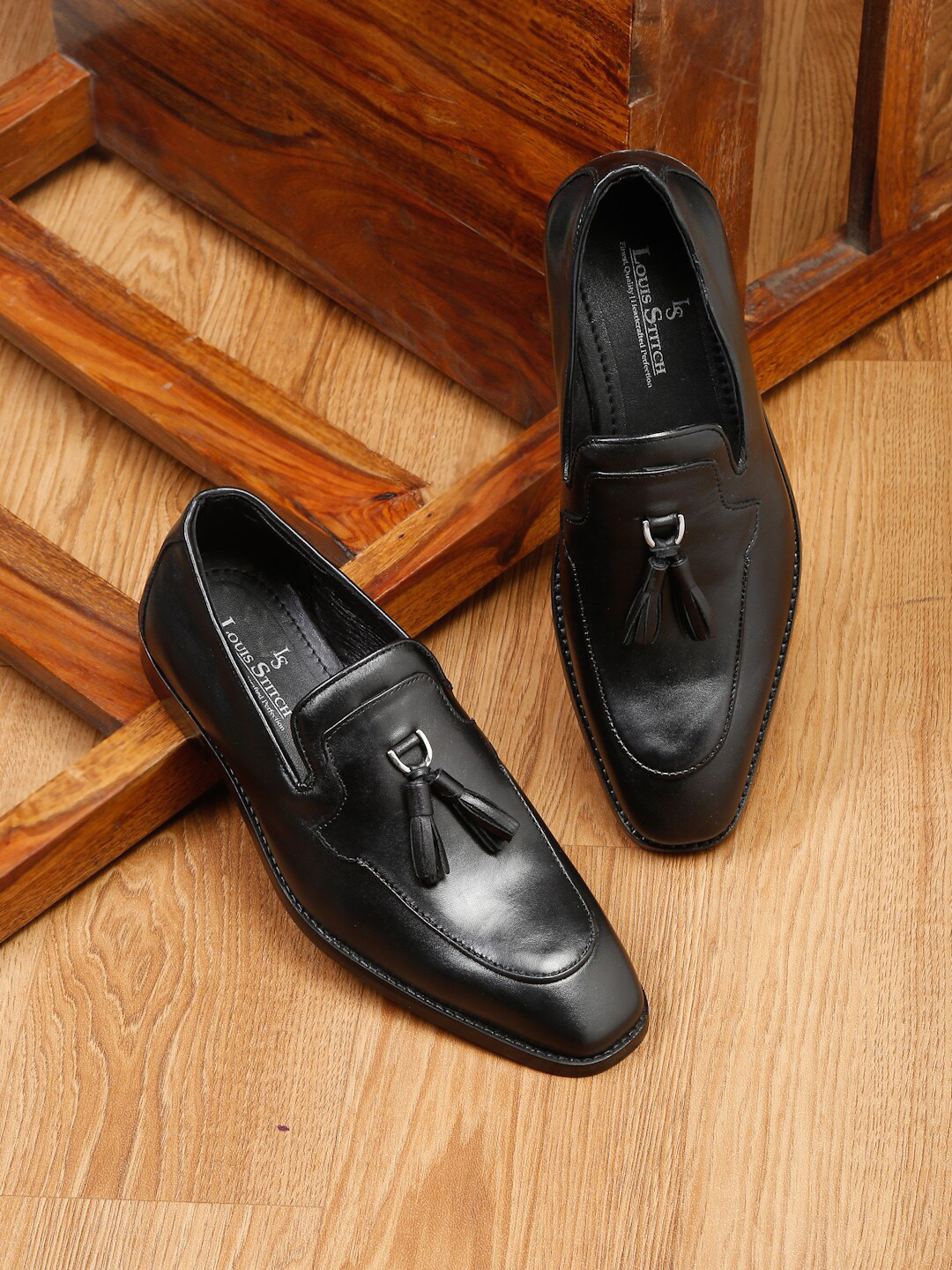 

LOUIS STITCH Men Leather Formal Loafers, Black
