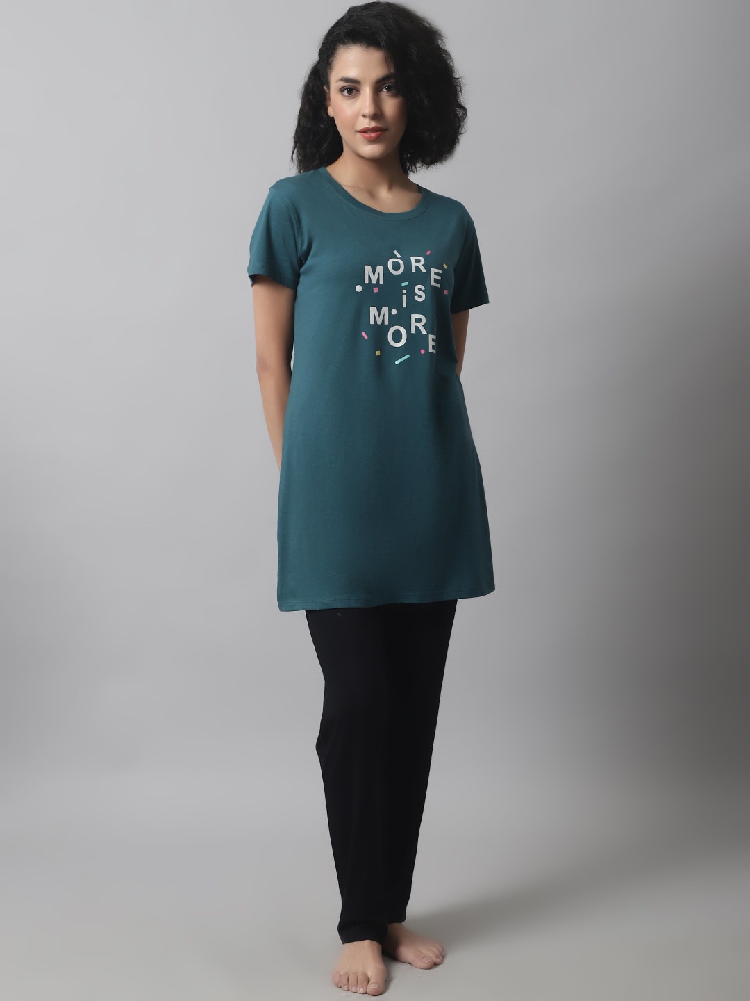 

Kanvin Typography Printed Night Suit, Teal