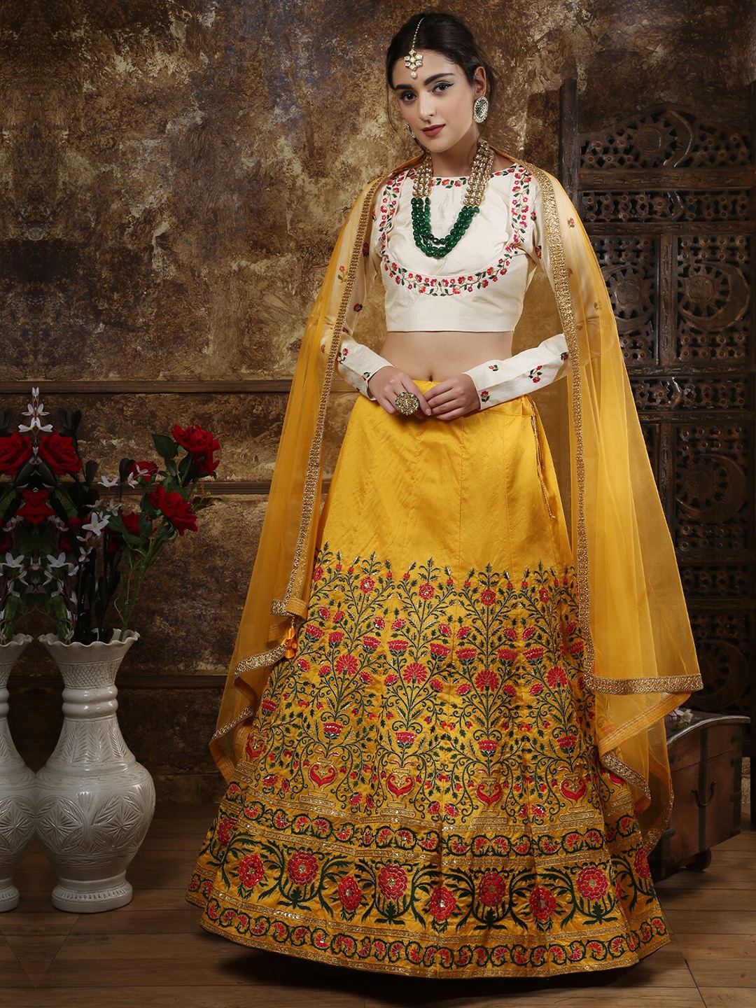 

ODETTE Sequinned Semi-Stitched Lehenga & Unstitched Blouse With Dupatta, Yellow