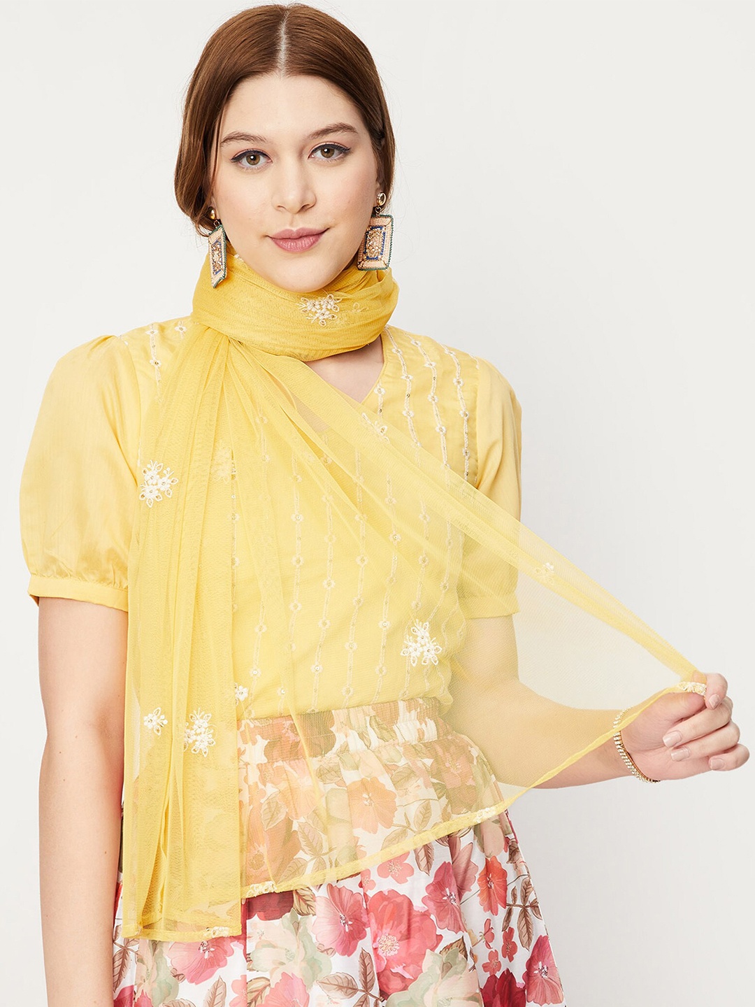 

max Women Sequinned Embellished Stole, Yellow