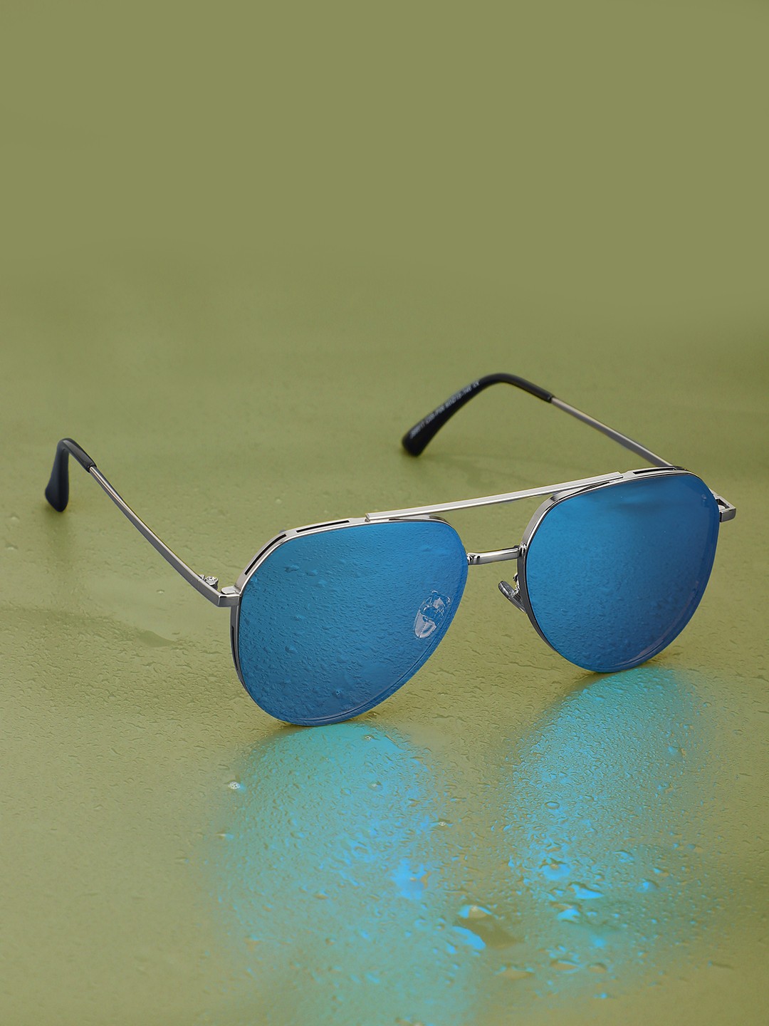 

Carlton London Premium Men Polarised & UV Protected Lens Aviator Sunglasses - CLSM137, Silver