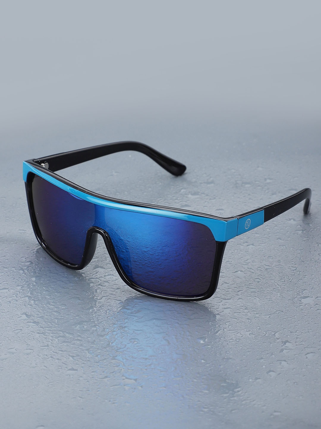 

Carlton London Premium Men Polarised & UV Protected Lens Shield Sunglasses - CLSM094, Multi