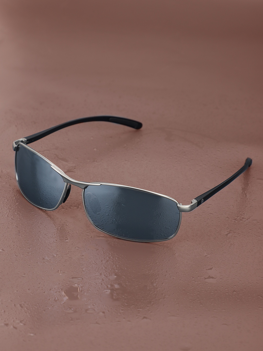 

Carlton London Premium Men Polarised & UV Protected Lens Rectangle Sunglasses - CLSM113, Silver
