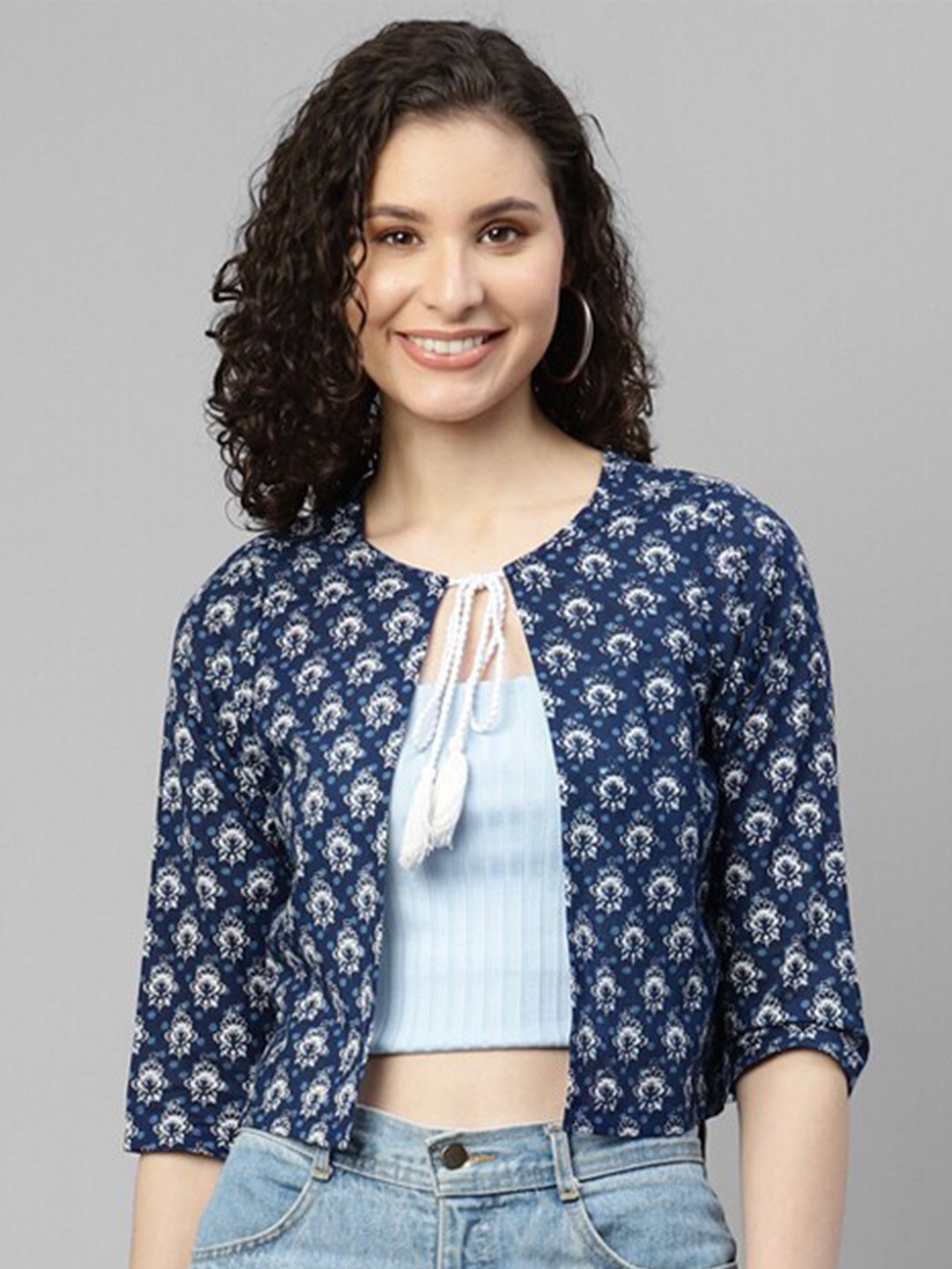 

DEEBACO Ethnic Motif Printed Front Open Crop Shrug, Navy blue