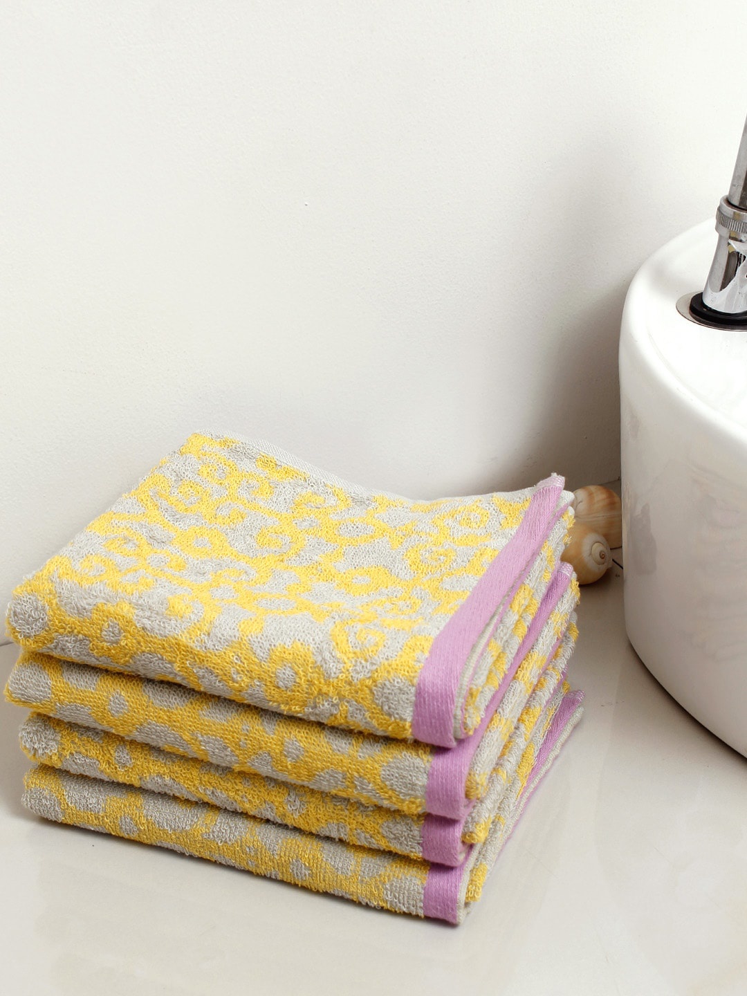 

AVI Living Yellow & Pink 4 Pcs Abstract Pattered 350 GSM Pure Cotton Hand Towels