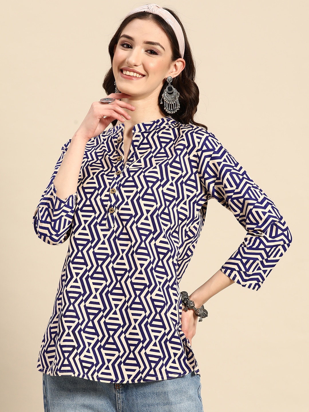 

Sangria Geometric Printed Pure Cotton Kurti, Navy blue