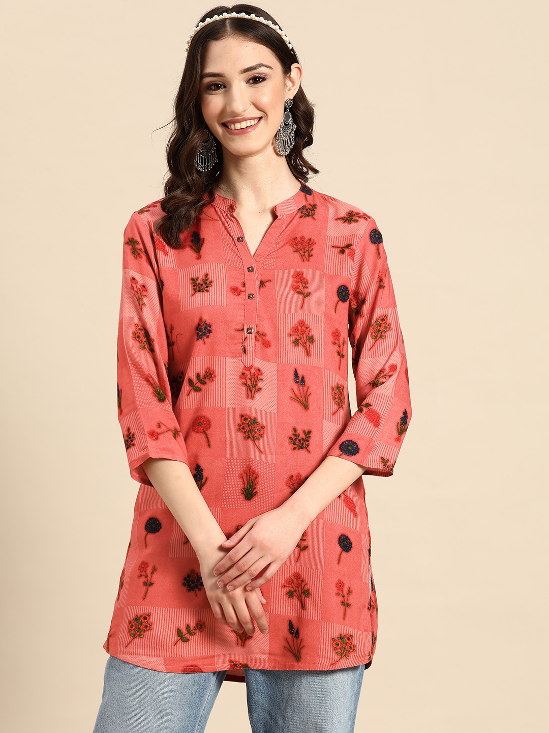 

Sangria Floral Printed Kurti, Pink