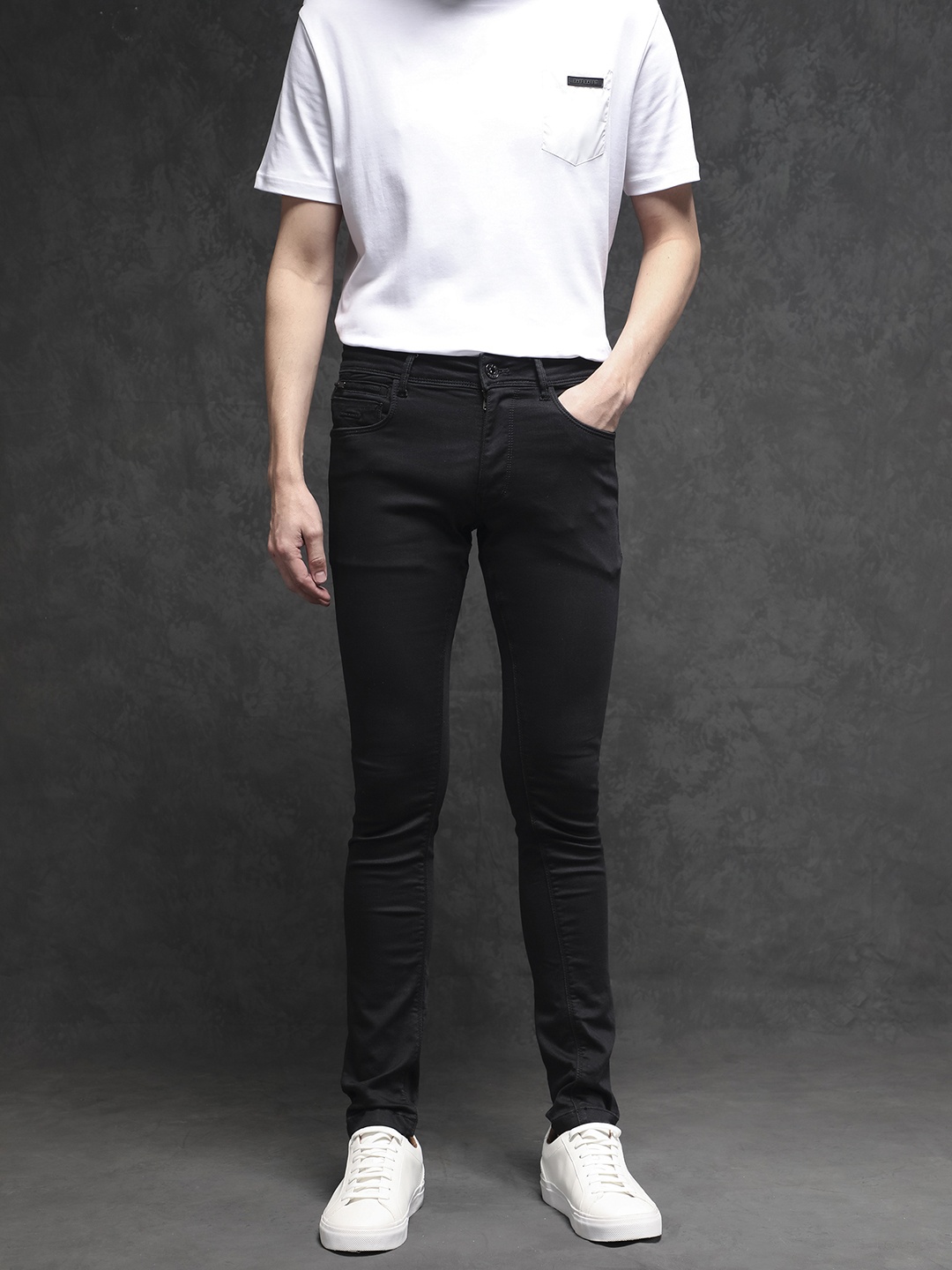 

RARE RABBIT Men Radley Regular Fit Mid-Rise Cotton Jeans, Black