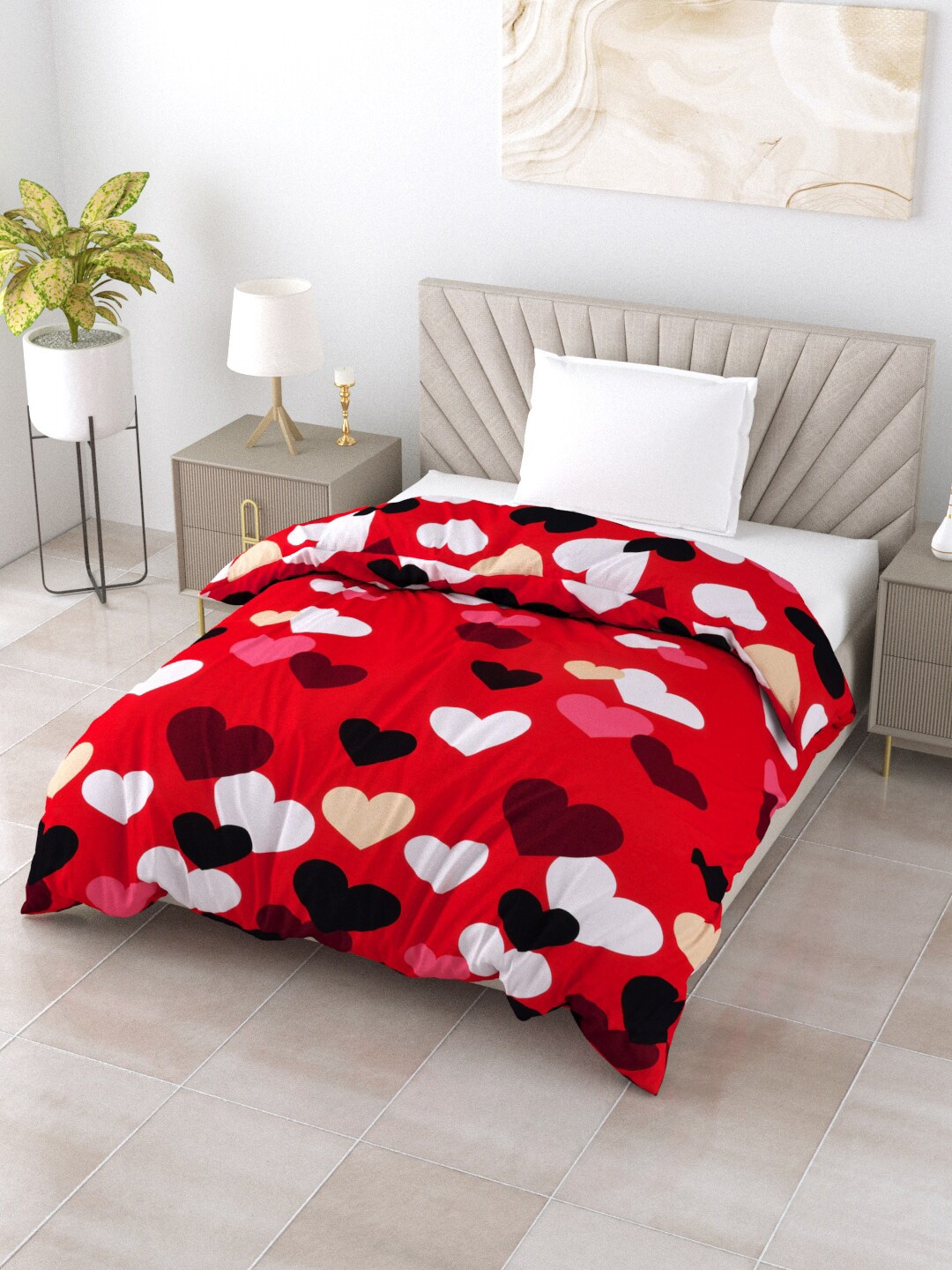 

Salona Bichona Gulmohar Red & Black Mild Winter 120 GSM Cotton Single Bed Comforter