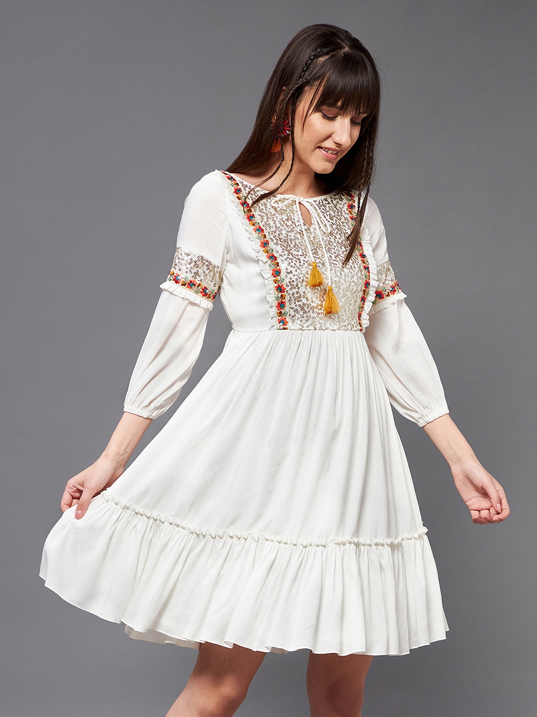 

Miss Chase Tie-Up Neck Sequinned Floral Dress, Off white