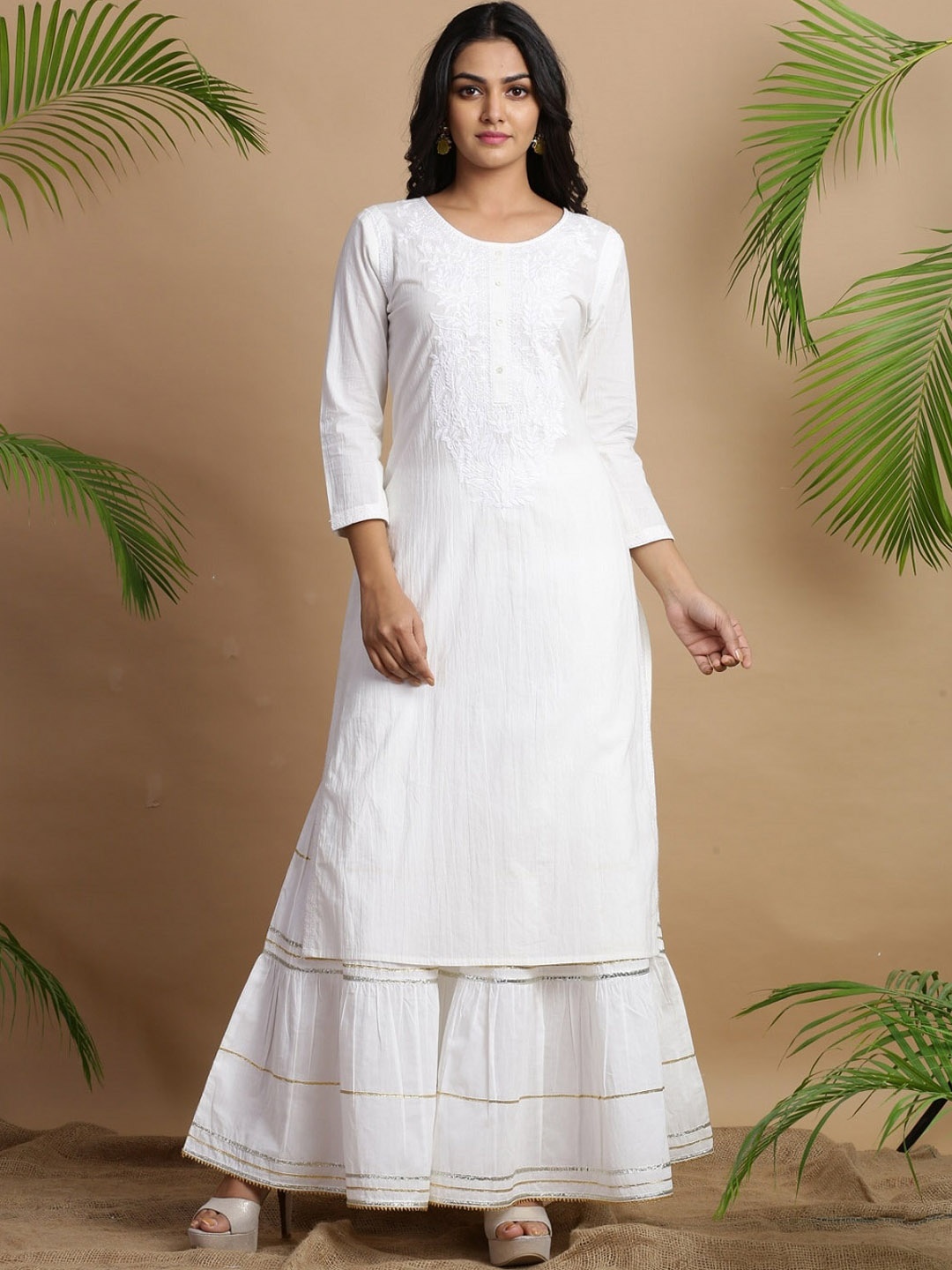 

Juniper Ethnic Motif Yoke Design Thread Work Cotton Kurta, White