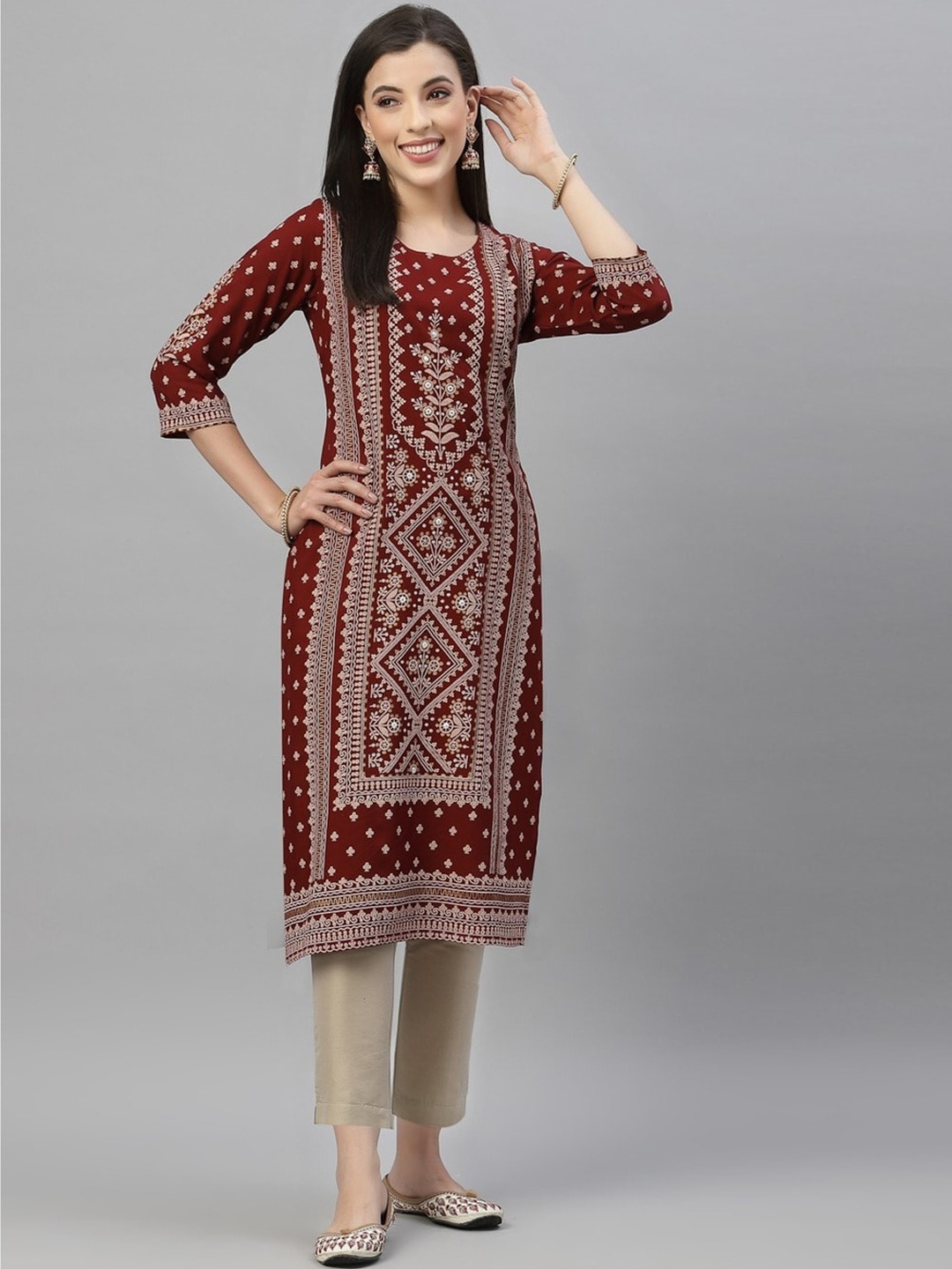 

Juniper Ethnic Motifs Embroidered Straight Kurta, Maroon