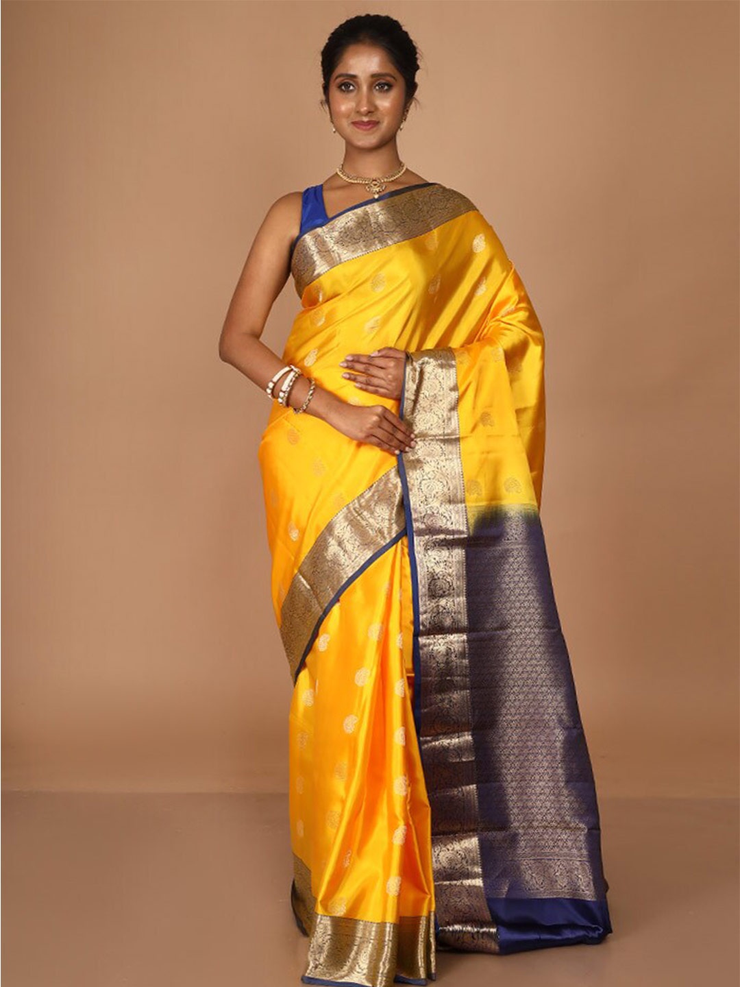 

AllSilks Paisley Motif Woven Design Zari Kanjeevaram Saree, Yellow