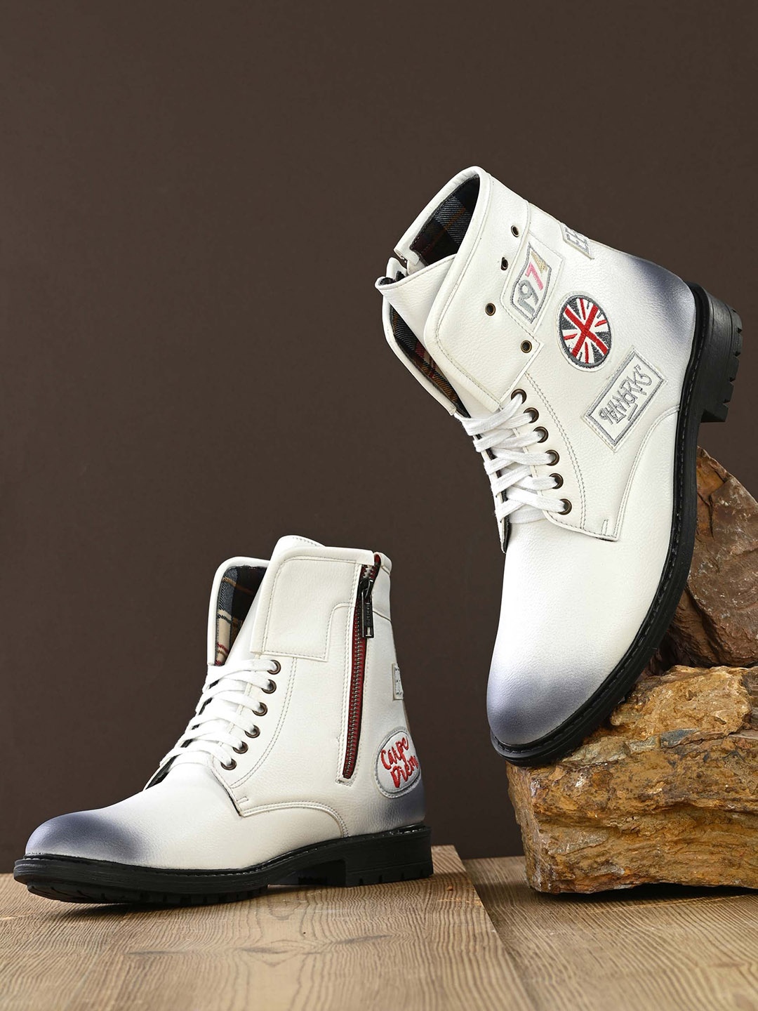 

Eego Italy Men Textured High Top Embroidered Detail Boots, White