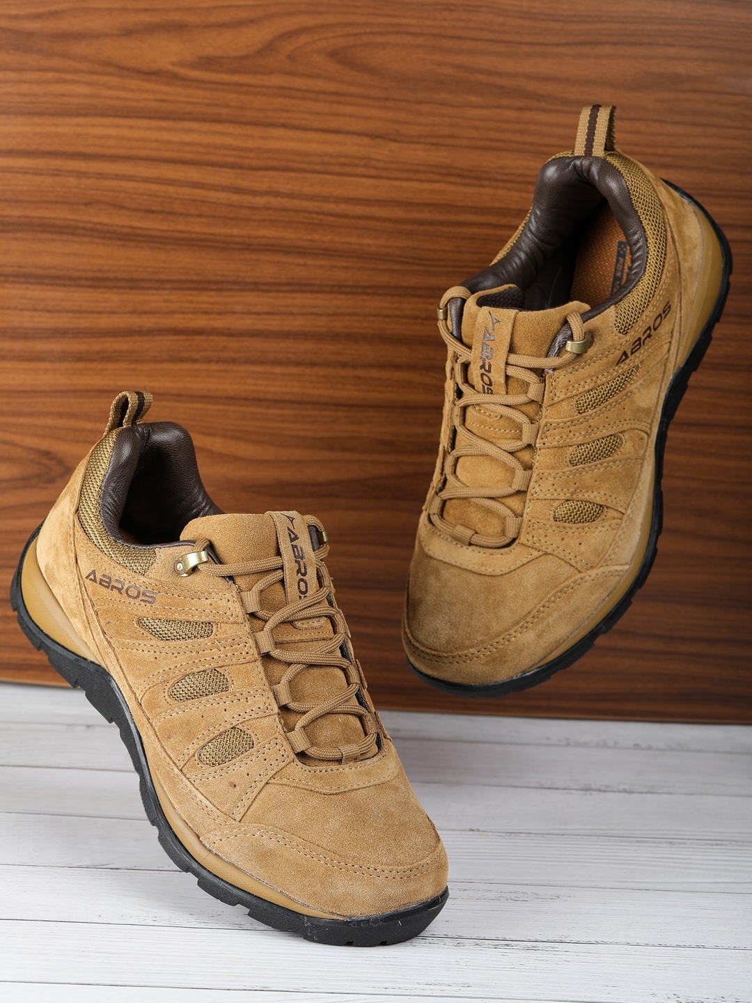 

ABROS Men Russoo Trekking Outdoor Shoes, Camel brown