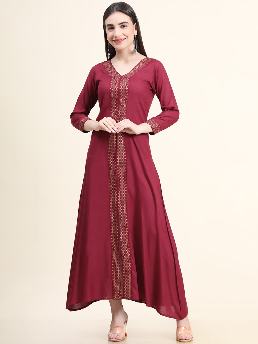 

DAEVISH Ethnic Printed V-Neck A-Line Kurta, Maroon
