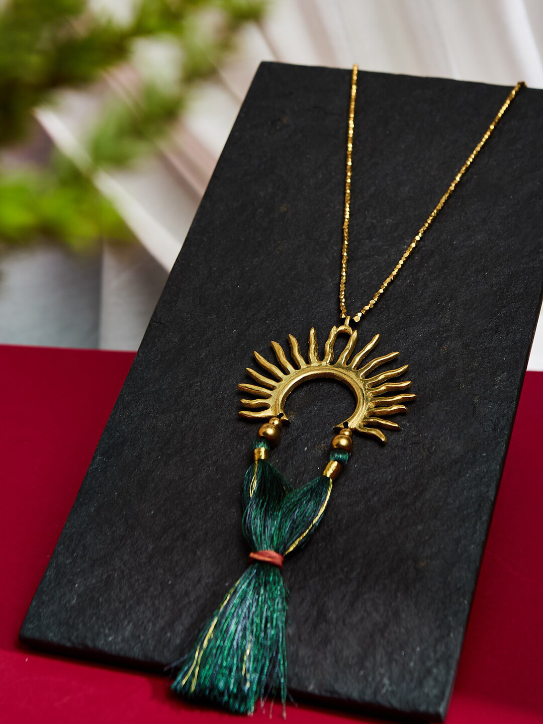 

Fabindia Metal Slip On Necklace, Green